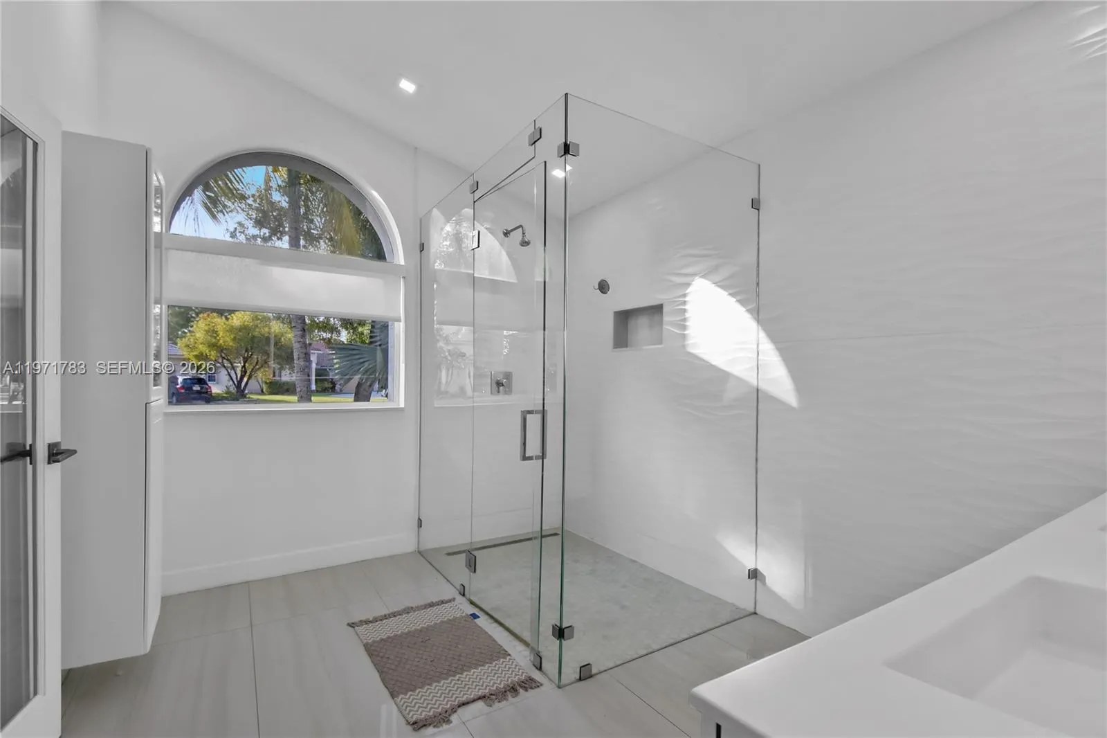 710 Lake Blvd, Weston, Florida 33326, Weston, Florida 33326, 4 Bedrooms Bedrooms, ,3 BathroomsBathrooms,Residential Lease,For Rent,710 Lake Blvd, Weston, Florida 33326,A11971783