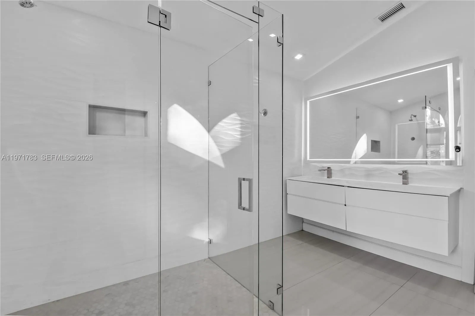 710 Lake Blvd, Weston, Florida 33326, Weston, Florida 33326, 4 Bedrooms Bedrooms, ,3 BathroomsBathrooms,Residential Lease,For Rent,710 Lake Blvd, Weston, Florida 33326,A11971783