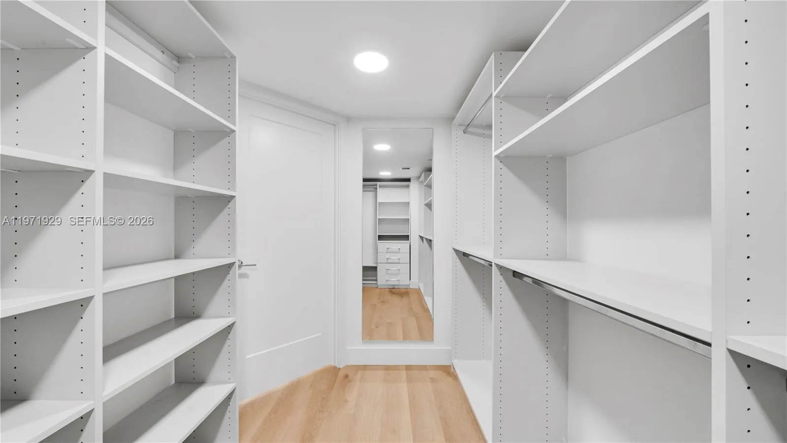 555 Ne 34th St 1004, Miami, Florida 33137, Miami, Florida 33137, 2 Bedrooms Bedrooms, ,2 BathroomsBathrooms,Residential Lease,For Rent,555 Ne 34th St 1004, Miami, Florida 33137,A11971929