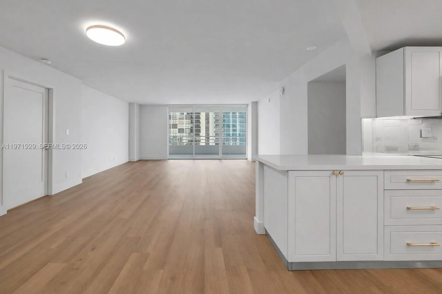 555 Ne 34th St 1004, Miami, Florida 33137, Miami, Florida 33137, 2 Bedrooms Bedrooms, ,2 BathroomsBathrooms,Residential Lease,For Rent,555 Ne 34th St 1004, Miami, Florida 33137,A11971929