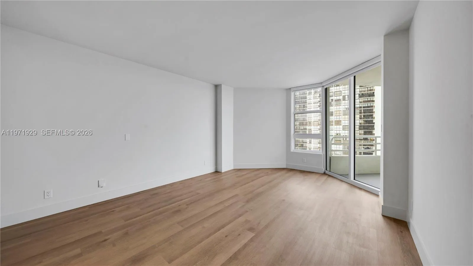 555 Ne 34th St 1004, Miami, Florida 33137, Miami, Florida 33137, 2 Bedrooms Bedrooms, ,2 BathroomsBathrooms,Residential Lease,For Rent,555 Ne 34th St 1004, Miami, Florida 33137,A11971929