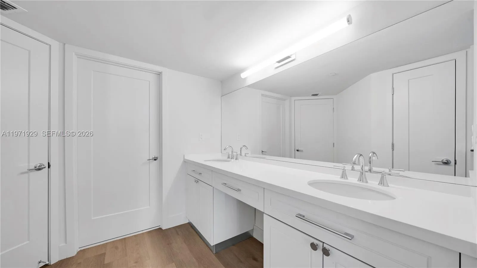 555 Ne 34th St 1004, Miami, Florida 33137, Miami, Florida 33137, 2 Bedrooms Bedrooms, ,2 BathroomsBathrooms,Residential Lease,For Rent,555 Ne 34th St 1004, Miami, Florida 33137,A11971929