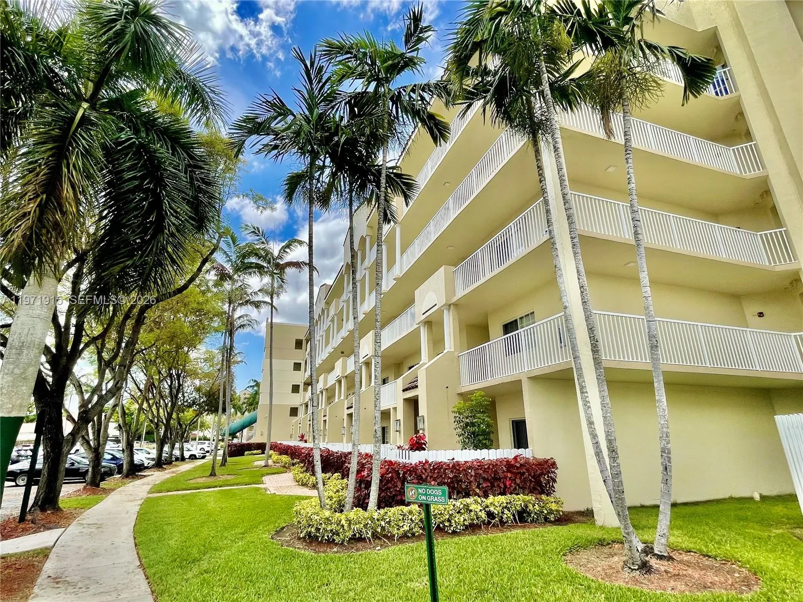 10710 Nw 66th St 212, Doral, Florida 33178, Doral, Florida 33178, 3 Bedrooms Bedrooms, ,2 BathroomsBathrooms,Residential Lease,For Rent,10710 Nw 66th St 212, Doral, Florida 33178,A11971915