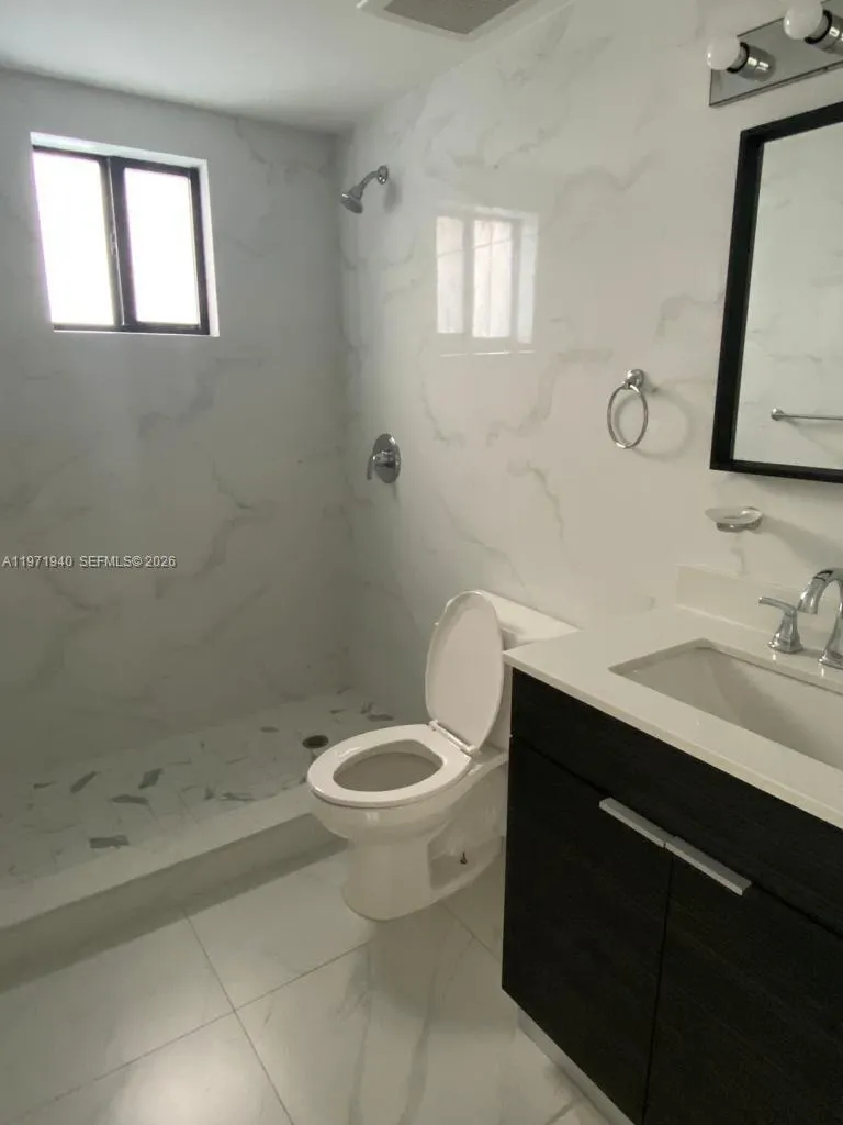 423 E 27th St 102, Hialeah, Florida 33013, Hialeah, Florida 33013, 2 Bedrooms Bedrooms, ,2 BathroomsBathrooms,Residential Lease,For Rent,423 E 27th St 102, Hialeah, Florida 33013,A11971940