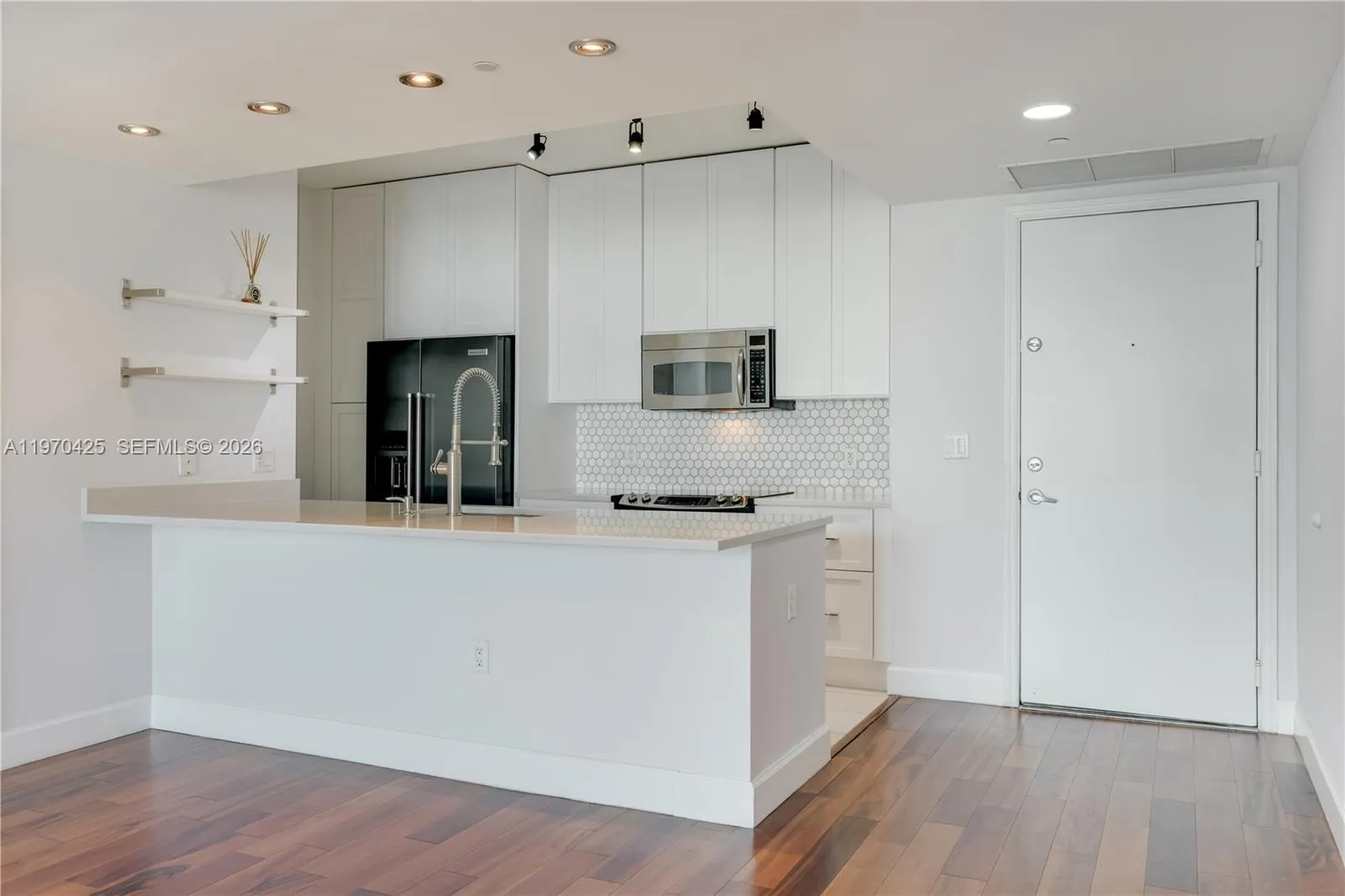 951 Brickell Ave 3607, Miami, Florida 33131, Miami, Florida 33131, 2 Bedrooms Bedrooms, ,2 BathroomsBathrooms,Residential Lease,For Rent,951 Brickell Ave 3607, Miami, Florida 33131,A11970425