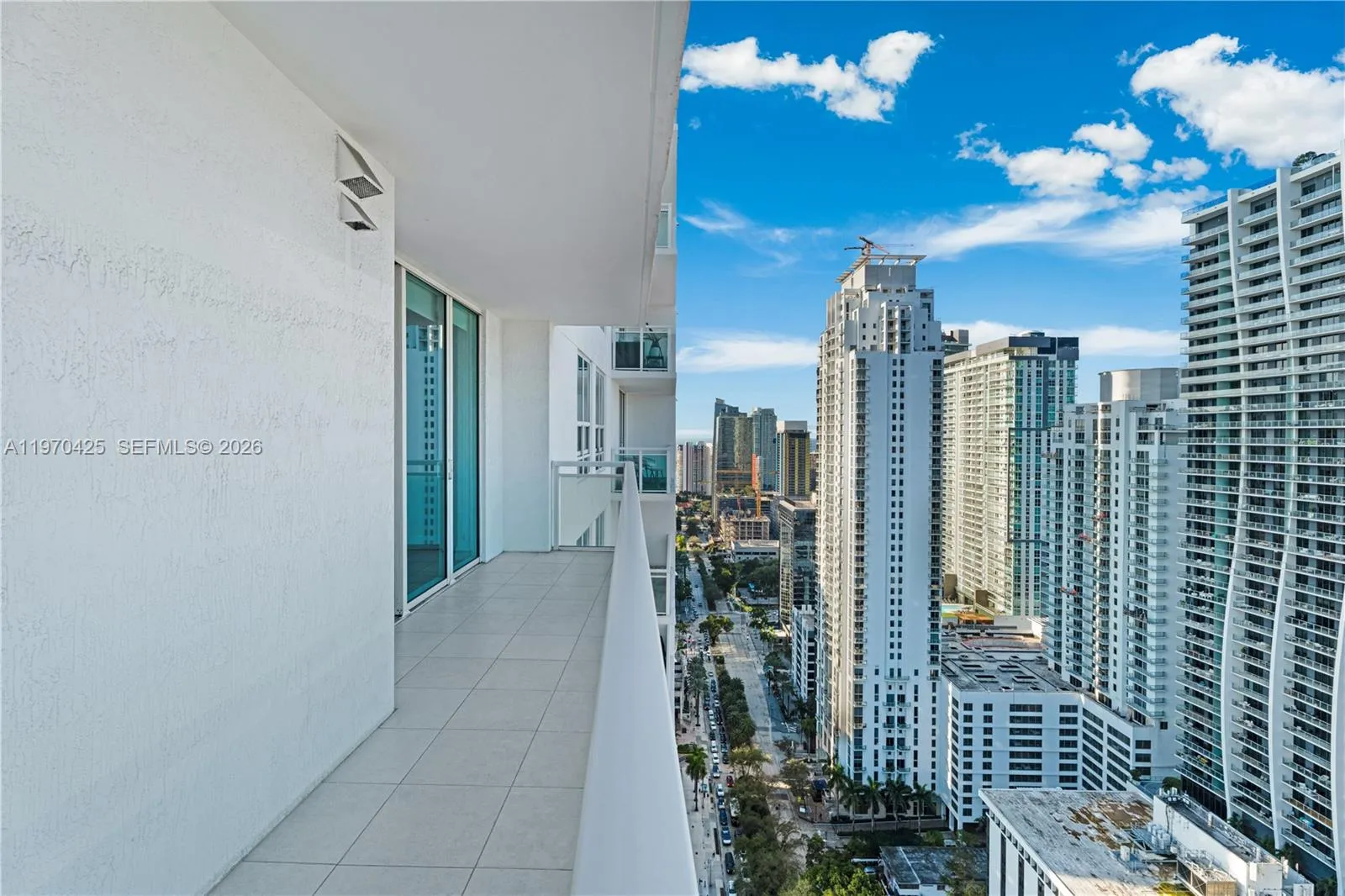 951 Brickell Ave 3607, Miami, Florida 33131, Miami, Florida 33131, 2 Bedrooms Bedrooms, ,2 BathroomsBathrooms,Residential Lease,For Rent,951 Brickell Ave 3607, Miami, Florida 33131,A11970425