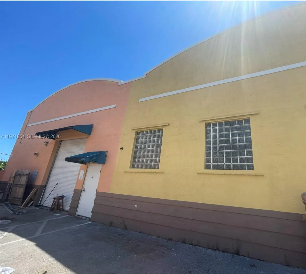 212 N Federal Hwy, Dania Beach, Florida 33004, Dania Beach, Florida 33004, ,Commercial Sale,For Sale,212 N Federal Hwy, Dania Beach, Florida 33004,A11971954