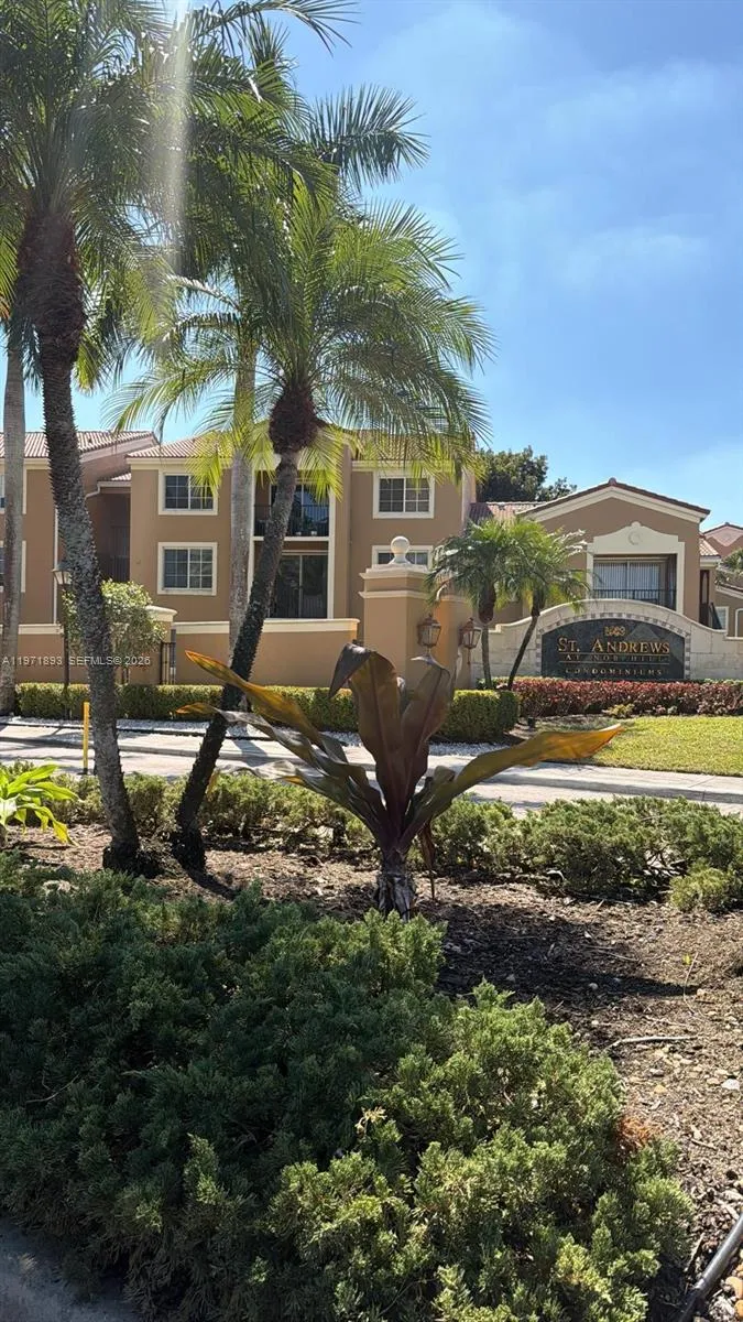 7930 N Nob Hill Rd 304, Tamarac, Florida 33321, Tamarac, Florida 33321, 2 Bedrooms Bedrooms, ,2 BathroomsBathrooms,Residential Lease,For Rent,7930 N Nob Hill Rd 304, Tamarac, Florida 33321,A11971893