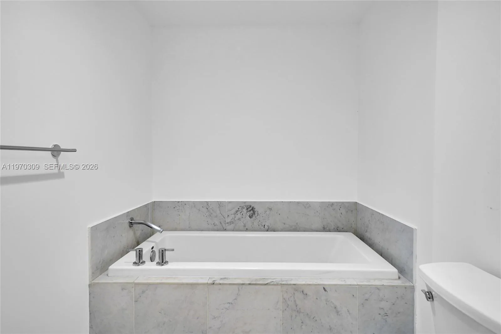 253 Ne 2nd St 3106, Miami, Florida 33132, Miami, Florida 33132, 1 Bedroom Bedrooms, ,1 BathroomBathrooms,Residential Lease,For Rent,253 Ne 2nd St 3106, Miami, Florida 33132,A11970309