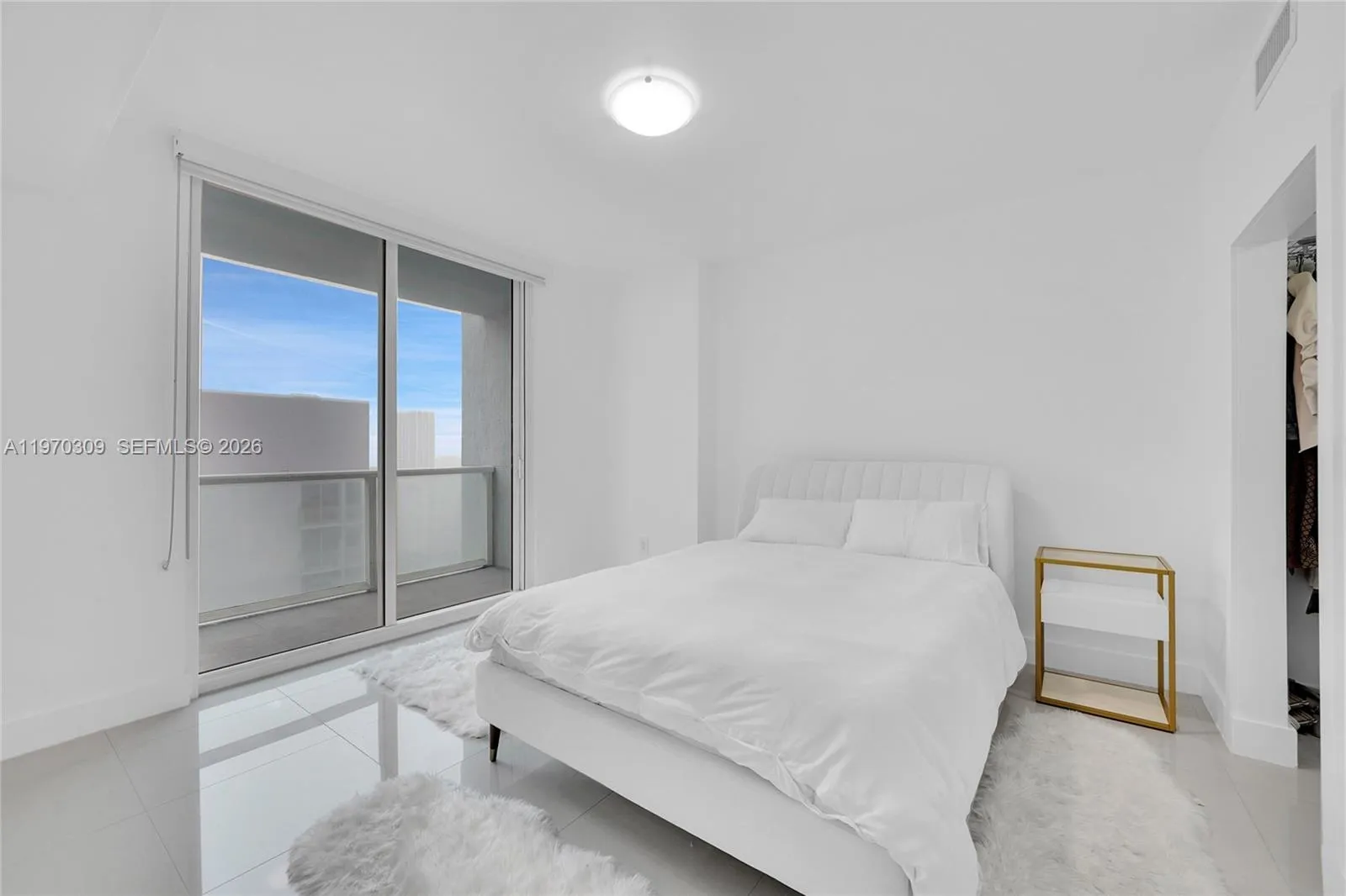 253 Ne 2nd St 3106, Miami, Florida 33132, Miami, Florida 33132, 1 Bedroom Bedrooms, ,1 BathroomBathrooms,Residential Lease,For Rent,253 Ne 2nd St 3106, Miami, Florida 33132,A11970309