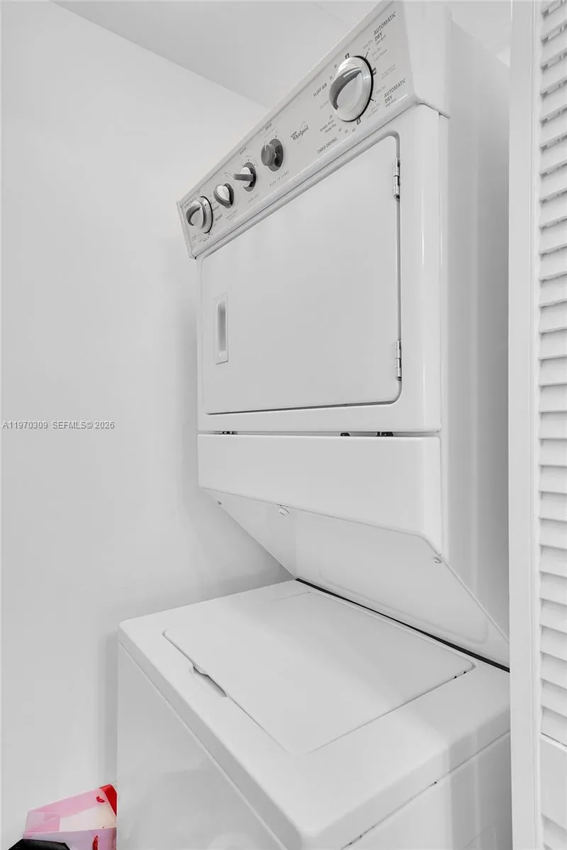 253 Ne 2nd St 3106, Miami, Florida 33132, Miami, Florida 33132, 1 Bedroom Bedrooms, ,1 BathroomBathrooms,Residential Lease,For Rent,253 Ne 2nd St 3106, Miami, Florida 33132,A11970309