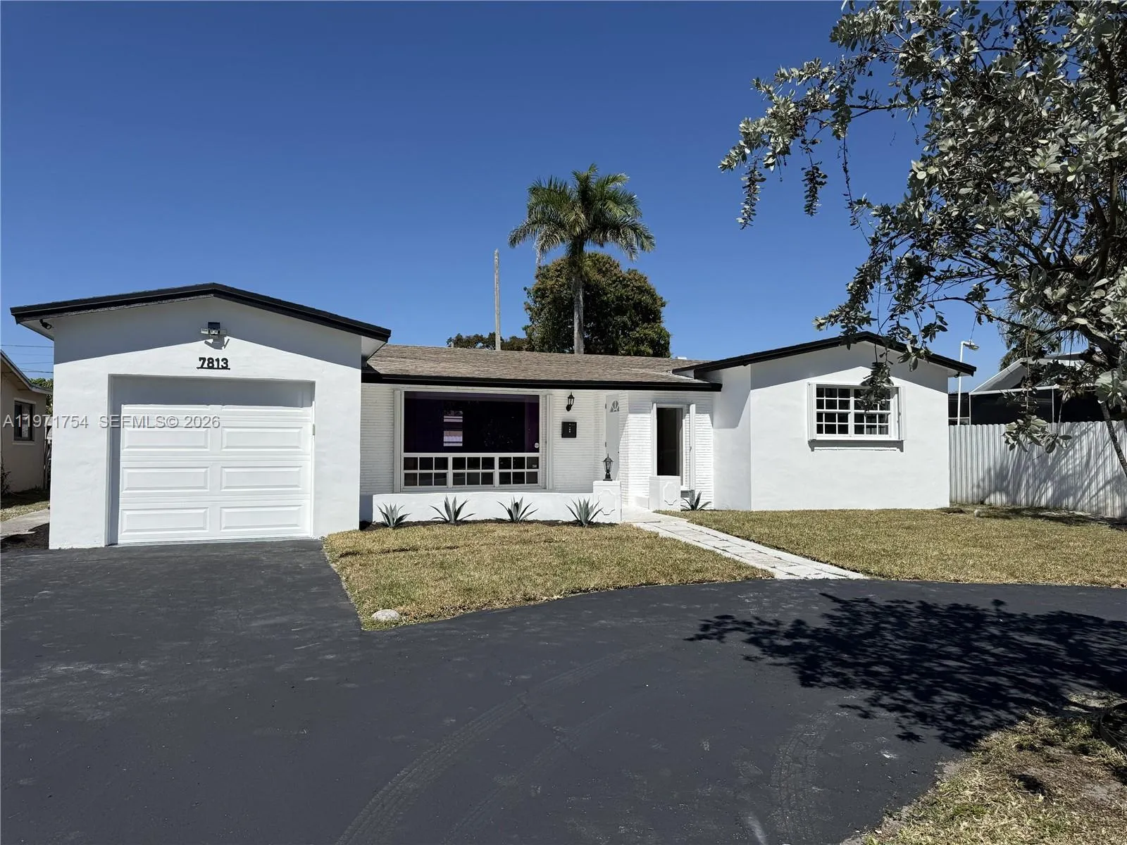 7813 Biltmore Blvd, Miramar, Florida 33023, Miramar, Florida 33023, 3 Bedrooms Bedrooms, ,2 BathroomsBathrooms,Residential,For Sale,7813 Biltmore Blvd, Miramar, Florida 33023,A11971754