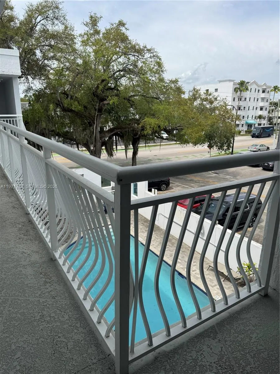 3101 Sw 27th Ave 304, Miami, Florida 33133, Miami, Florida 33133, 1 Bedroom Bedrooms, ,1 BathroomBathrooms,Residential Lease,For Rent,3101 Sw 27th Ave 304, Miami, Florida 33133,A11971289