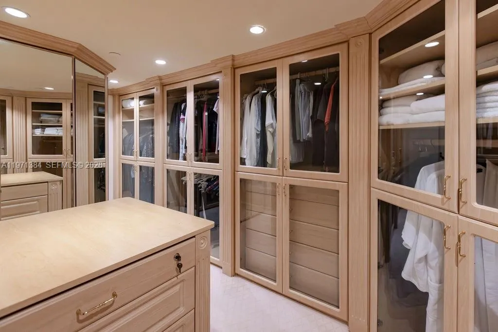 3000 Island Blvd 2902, Aventura, Florida 33160, Aventura, Florida 33160, 5 Bedrooms Bedrooms, ,6 BathroomsBathrooms,Residential,For Sale,3000 Island Blvd 2902, Aventura, Florida 33160,A11971384