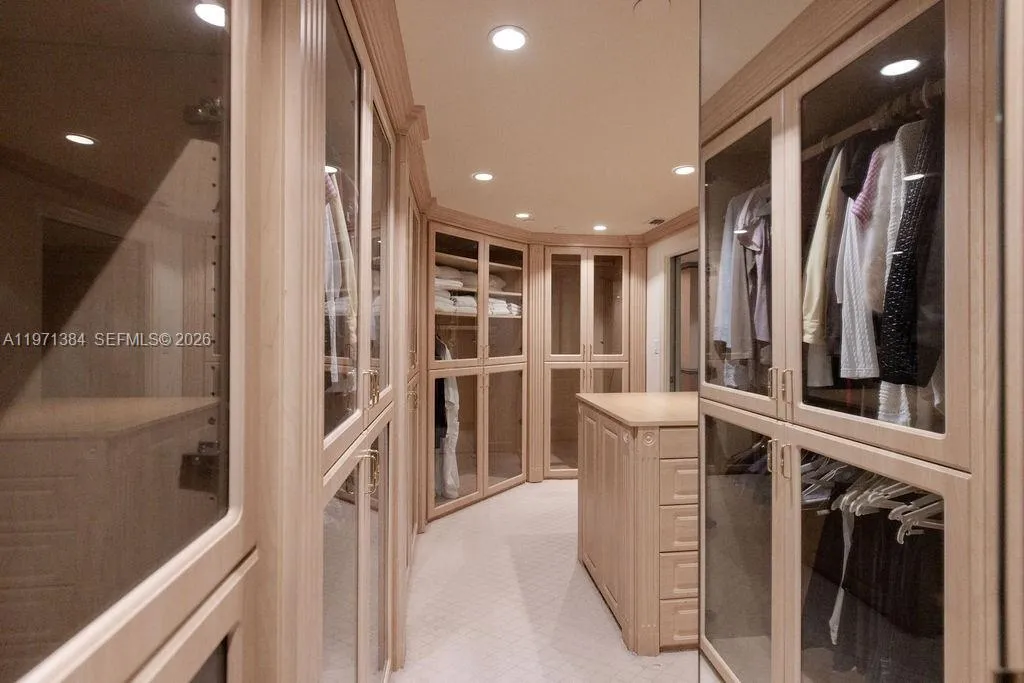 3000 Island Blvd 2902, Aventura, Florida 33160, Aventura, Florida 33160, 5 Bedrooms Bedrooms, ,6 BathroomsBathrooms,Residential,For Sale,3000 Island Blvd 2902, Aventura, Florida 33160,A11971384