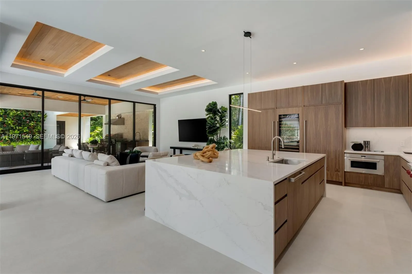 6730 Sw 115th St, Pinecrest, Florida 33156, Pinecrest, Florida 33156, 8 Bedrooms Bedrooms, ,9 BathroomsBathrooms,Residential,For Sale,6730 Sw 115th St, Pinecrest, Florida 33156,A11971549