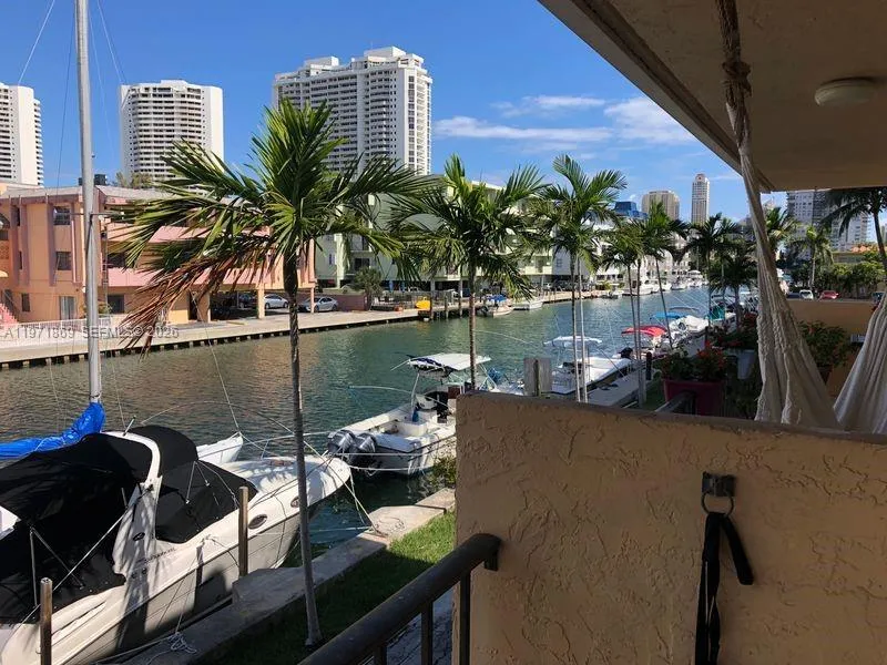 3531 Ne 170th St 204, North Miami Beach, Florida 3, North Miami Beach, Florida 33160, 2 Bedrooms Bedrooms, ,2 BathroomsBathrooms,Residential Lease,For Rent,3531 Ne 170th St 204, North Miami Beach, Florida 3,A11971869