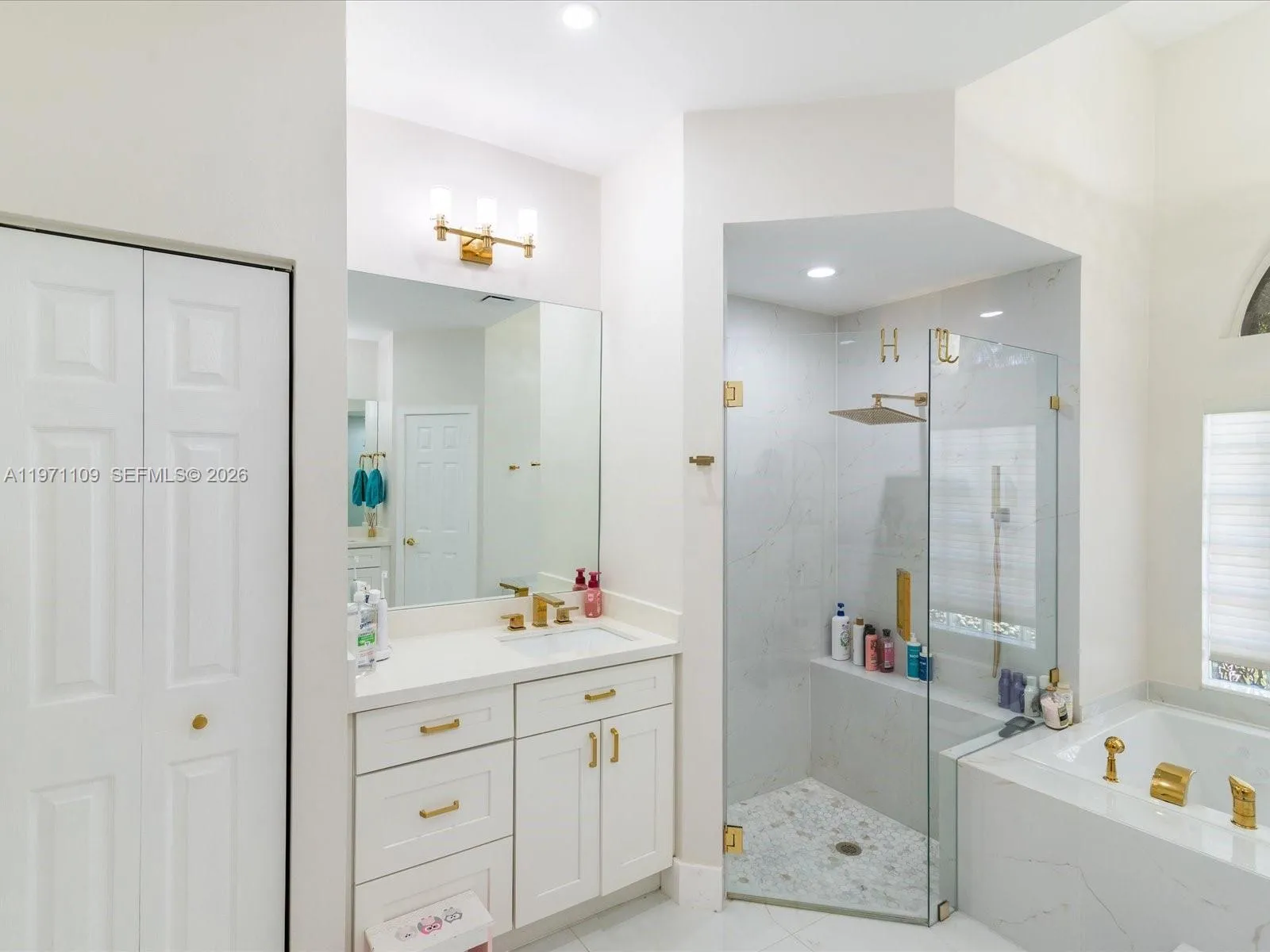 2221 Nw 129th Ter, Pembroke Pines, Florida 33028, Pembroke Pines, Florida 33028, 4 Bedrooms Bedrooms, ,3 BathroomsBathrooms,Residential Lease,For Rent,2221 Nw 129th Ter, Pembroke Pines, Florida 33028,A11971109