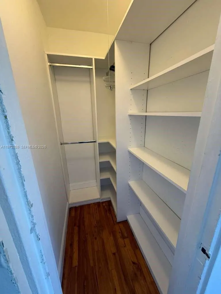 1925 Washington Ave 6, Miami Beach, Florida 33139, Miami Beach, Florida 33139, ,1 BathroomBathrooms,Residential Lease,For Rent,1925 Washington Ave 6, Miami Beach, Florida 33139,A11972026