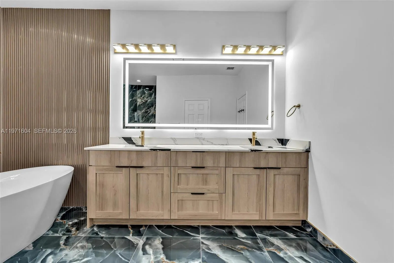 12555 Sw 34th Pl, Davie, Florida 33330, Davie, Florida 33330, 4 Bedrooms Bedrooms, ,3 BathroomsBathrooms,Residential,For Sale,12555 Sw 34th Pl, Davie, Florida 33330,A11971604