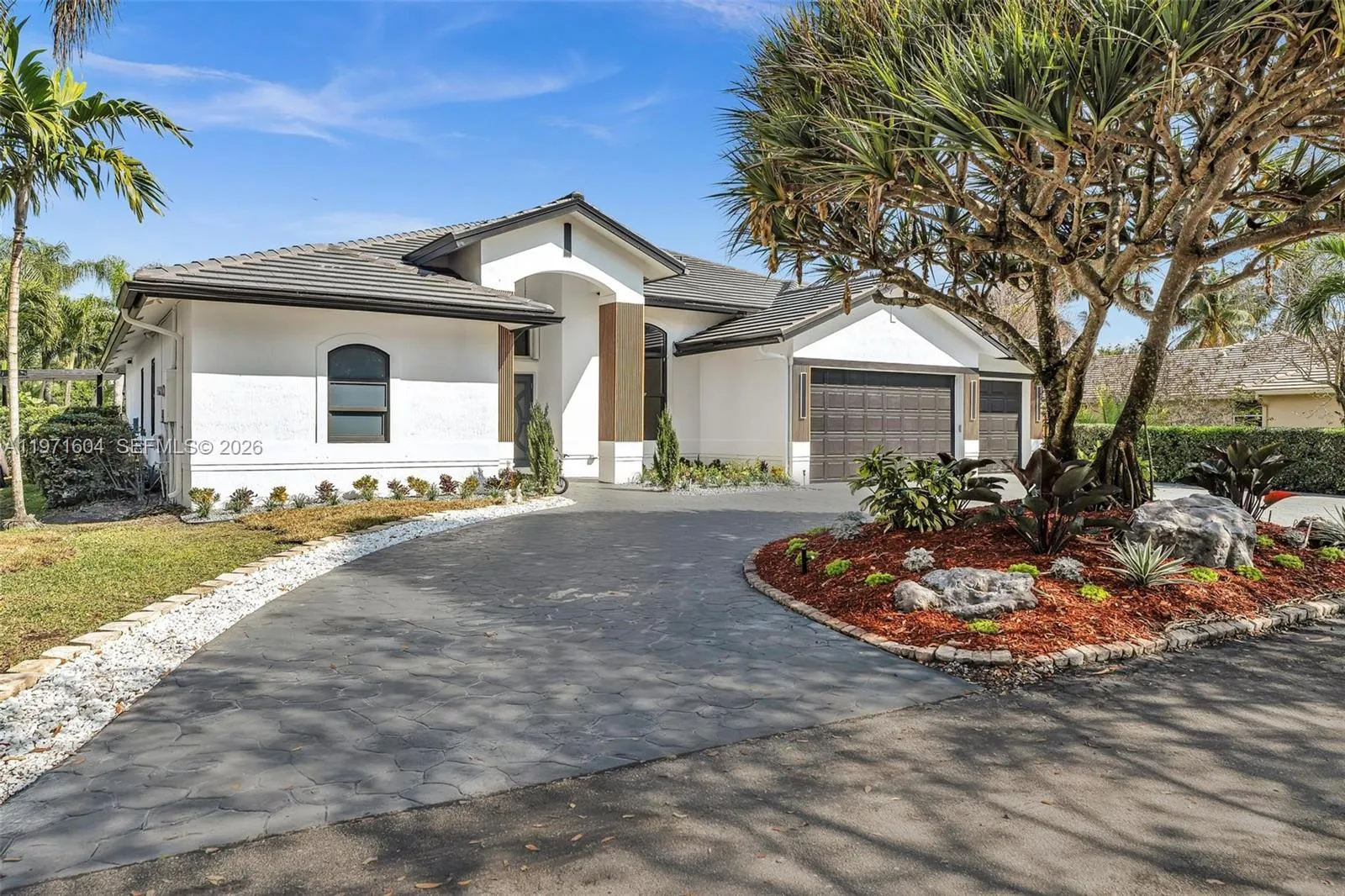 12555 Sw 34th Pl, Davie, Florida 33330, Davie, Florida 33330, 4 Bedrooms Bedrooms, ,3 BathroomsBathrooms,Residential,For Sale,12555 Sw 34th Pl, Davie, Florida 33330,A11971604