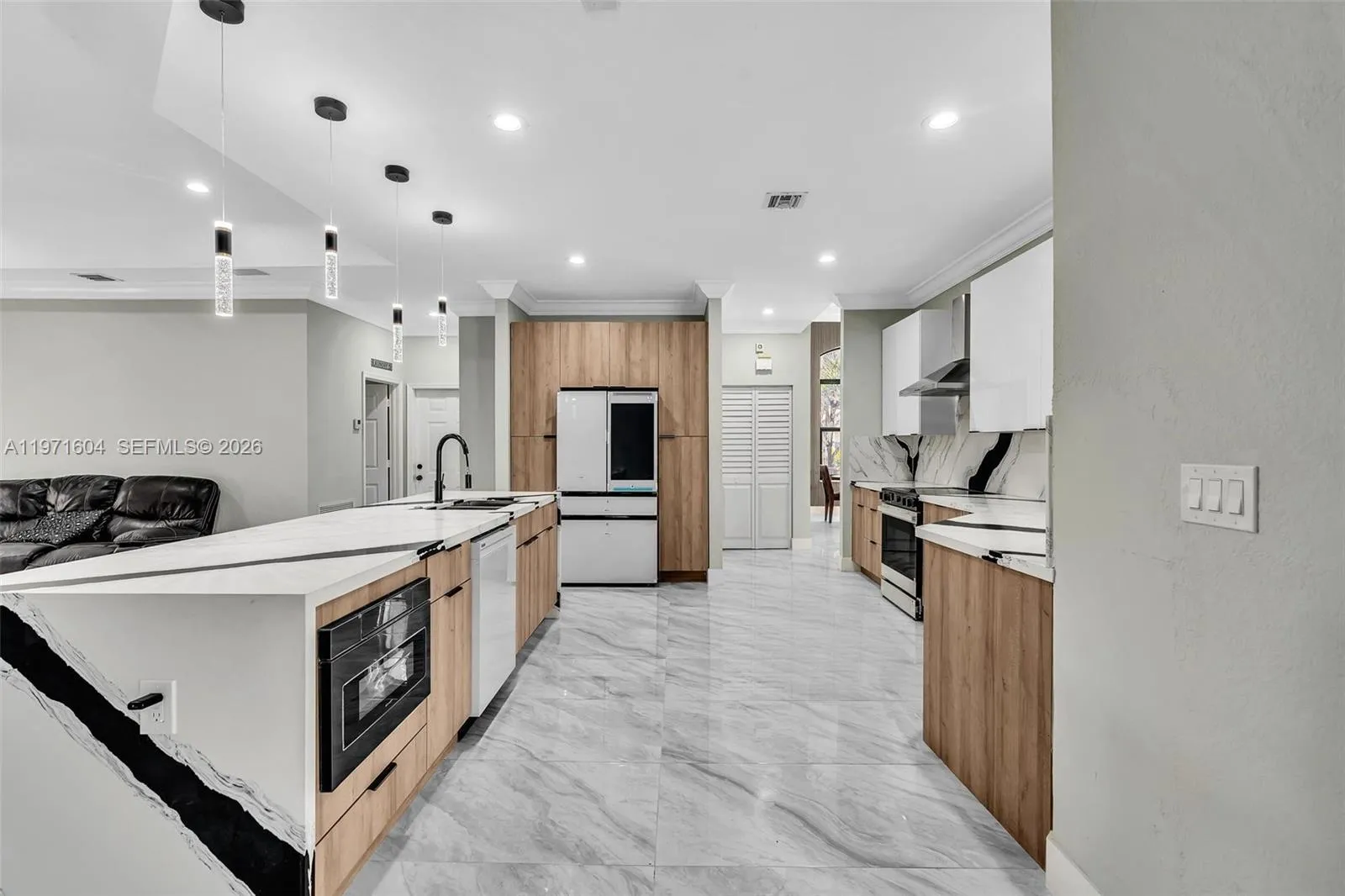 12555 Sw 34th Pl, Davie, Florida 33330, Davie, Florida 33330, 4 Bedrooms Bedrooms, ,3 BathroomsBathrooms,Residential,For Sale,12555 Sw 34th Pl, Davie, Florida 33330,A11971604