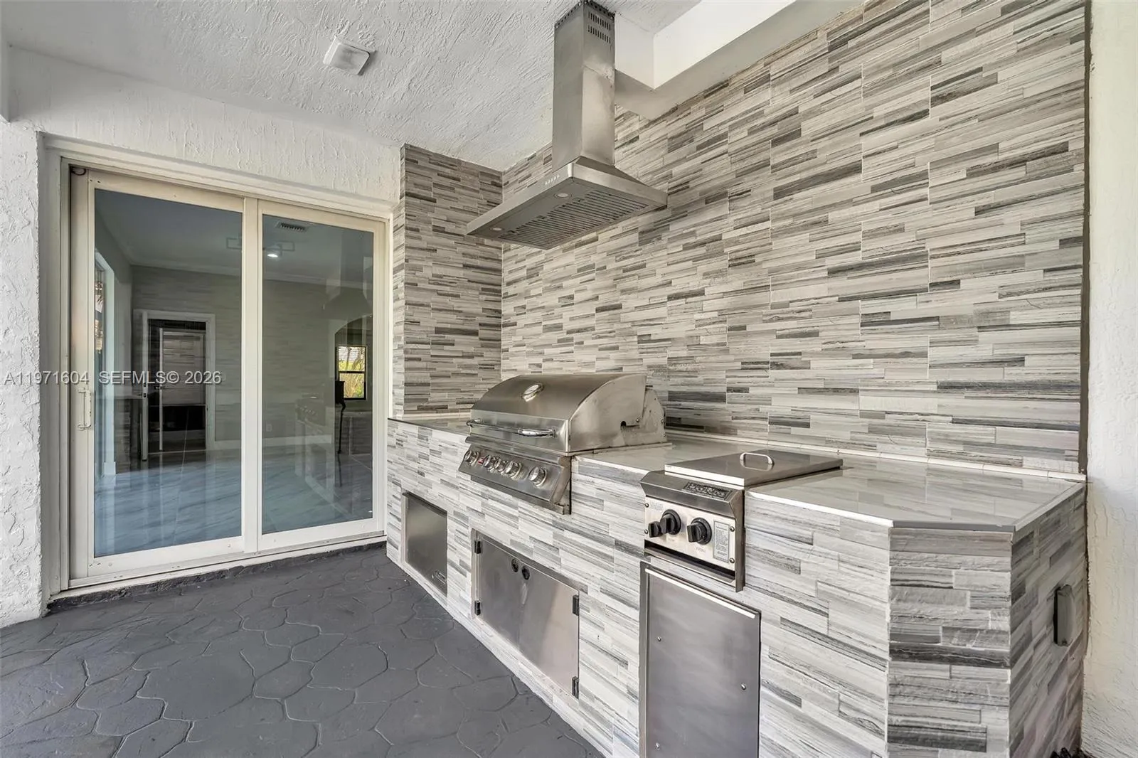 12555 Sw 34th Pl, Davie, Florida 33330, Davie, Florida 33330, 4 Bedrooms Bedrooms, ,3 BathroomsBathrooms,Residential,For Sale,12555 Sw 34th Pl, Davie, Florida 33330,A11971604