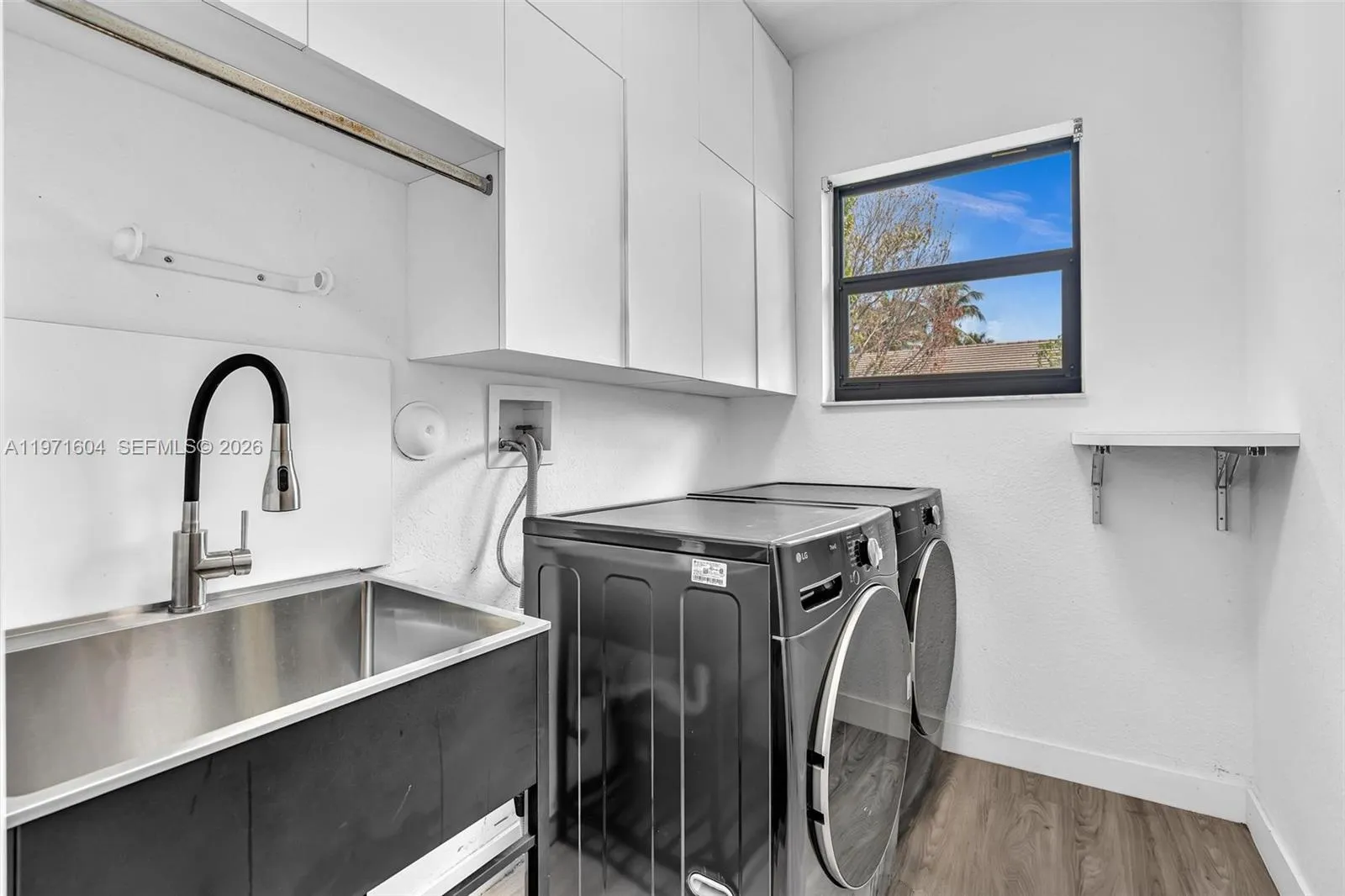 12555 Sw 34th Pl, Davie, Florida 33330, Davie, Florida 33330, 4 Bedrooms Bedrooms, ,3 BathroomsBathrooms,Residential,For Sale,12555 Sw 34th Pl, Davie, Florida 33330,A11971604