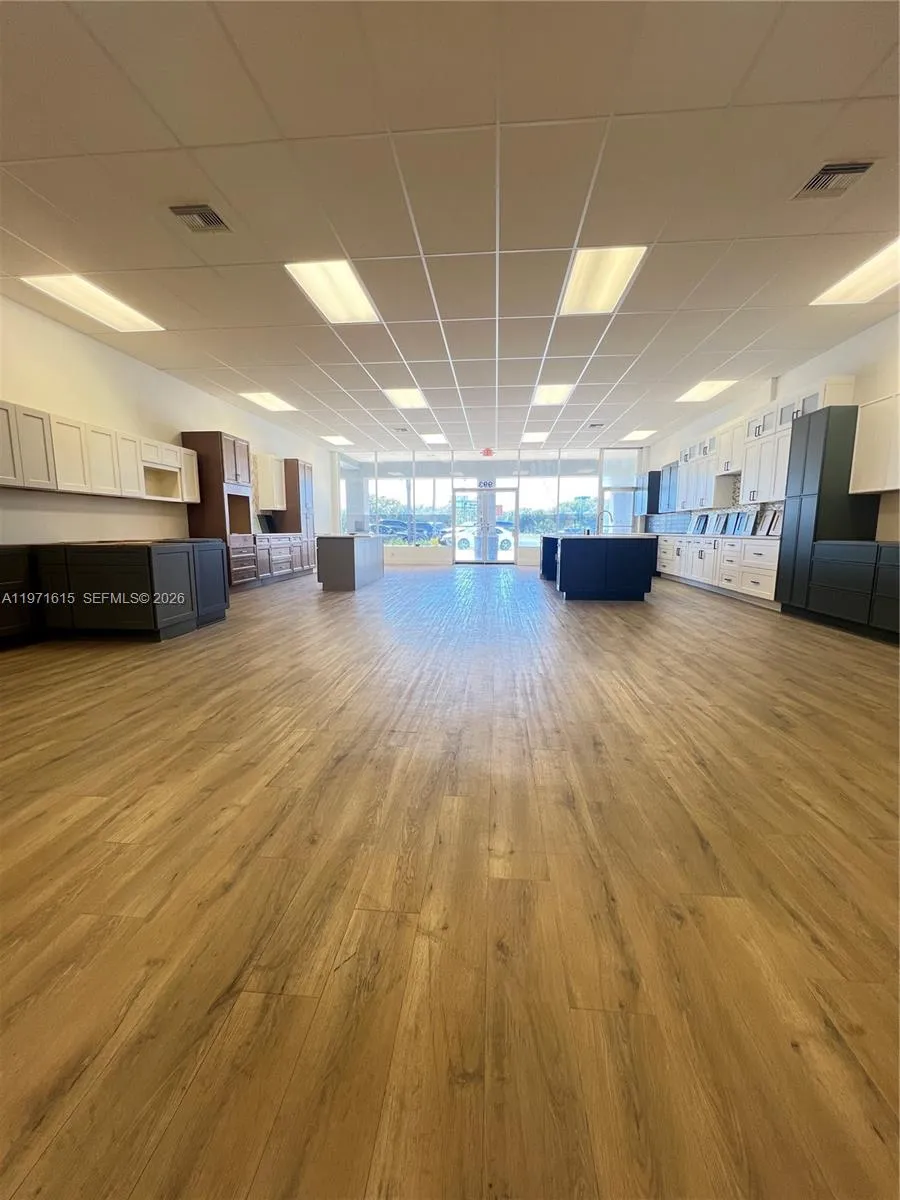 993 W State Road 84 993, Fort Lauderdale, Florida, Fort Lauderdale, Florida 33315, ,Commercial Lease,For Rent,993 W State Road 84 993, Fort Lauderdale, Florida ,A11971615