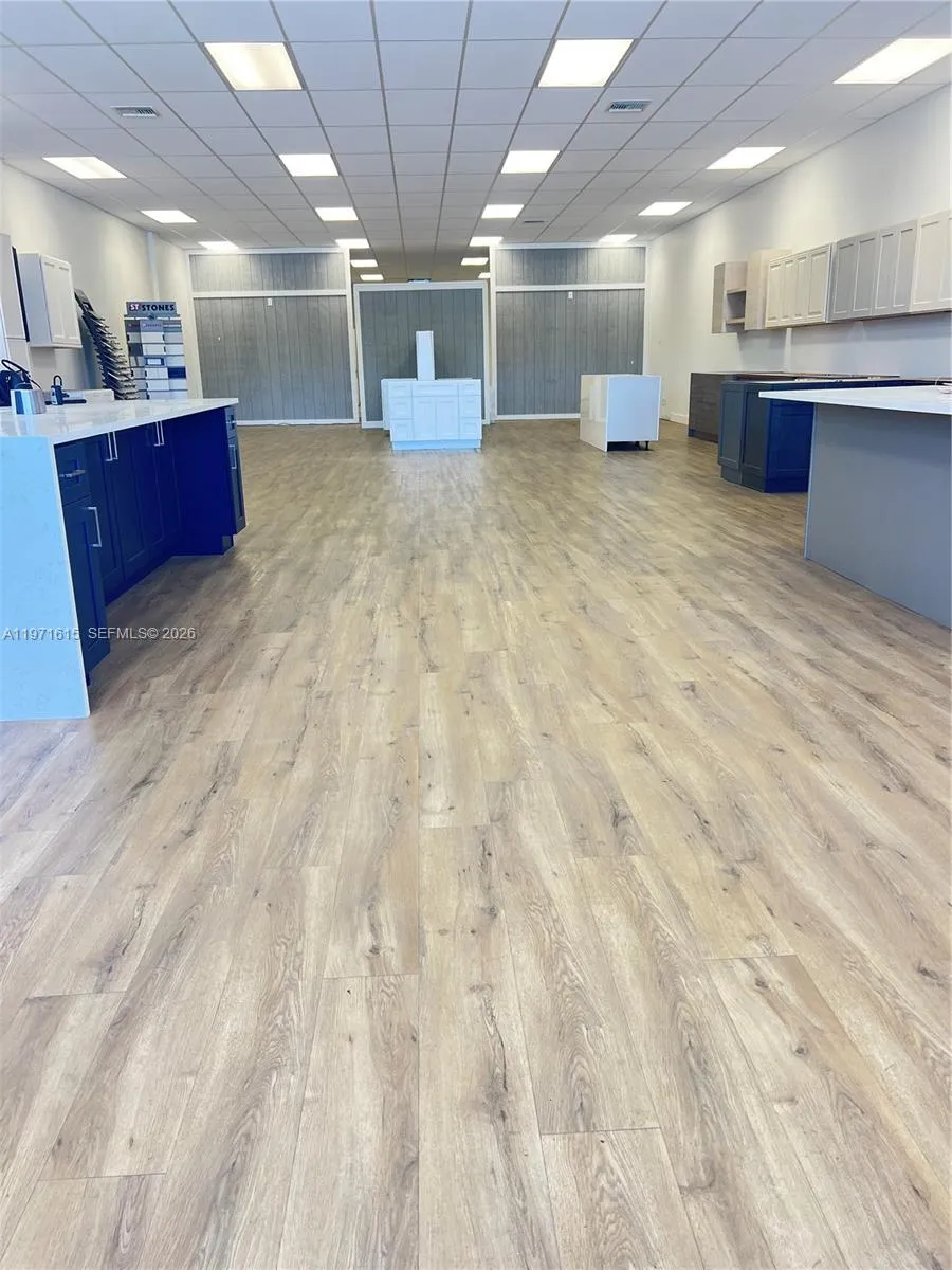 993 W State Road 84 993, Fort Lauderdale, Florida, Fort Lauderdale, Florida 33315, ,Commercial Lease,For Rent,993 W State Road 84 993, Fort Lauderdale, Florida ,A11971615