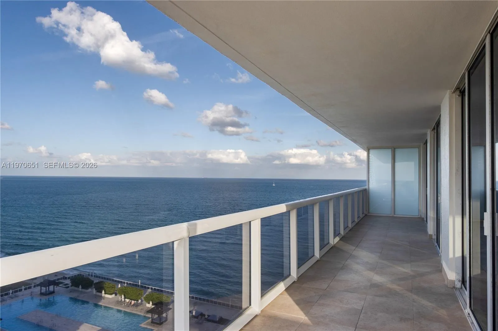 1830 S Ocean Dr 1908, Hallandale Beach, Florida 33, Hallandale Beach, Florida 33009, 2 Bedrooms Bedrooms, ,2 BathroomsBathrooms,Residential Lease,For Rent,1830 S Ocean Dr 1908, Hallandale Beach, Florida 33,A11970651