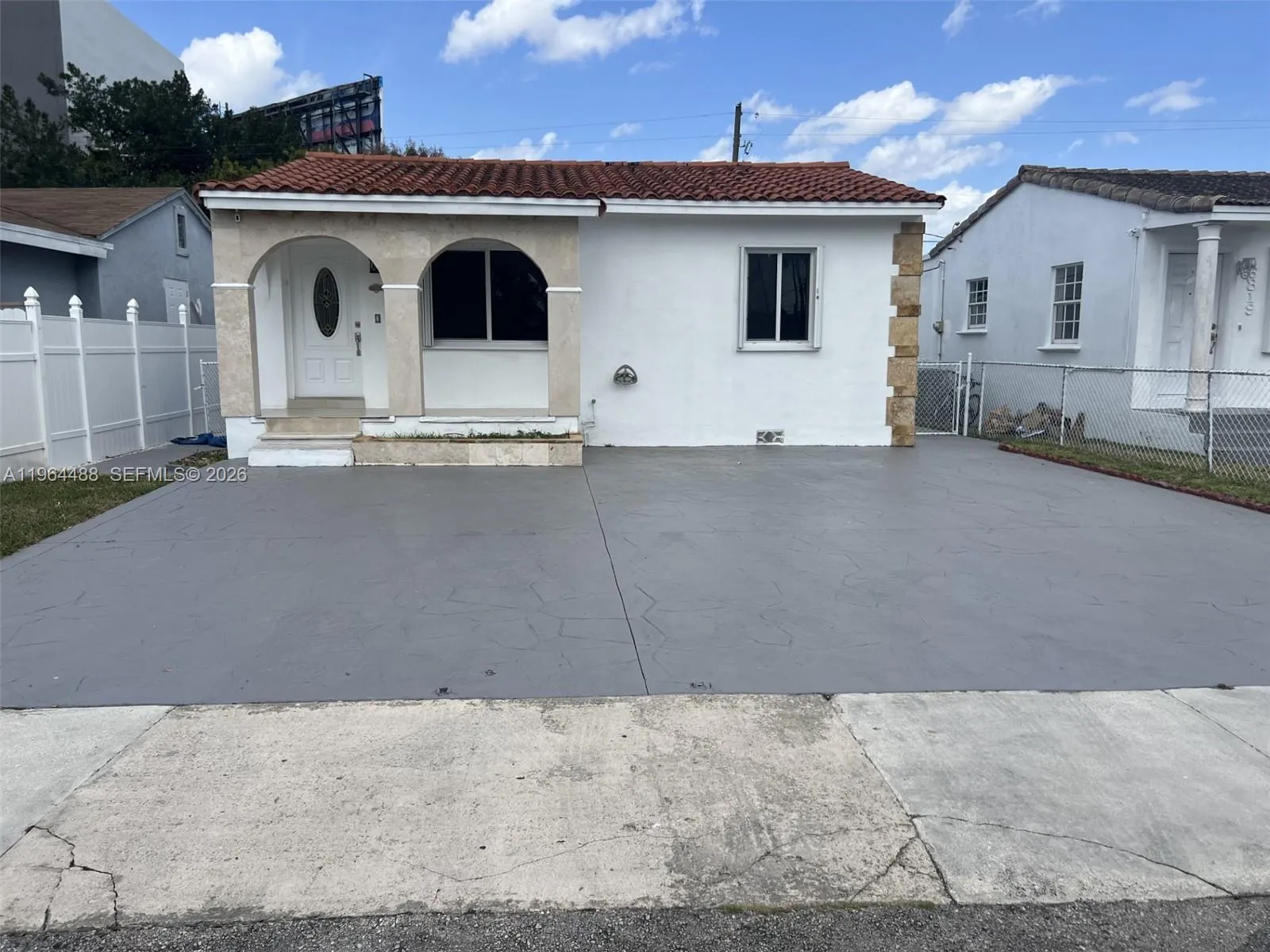 6823 Sw 25th St, Miami, Florida 33155, Miami, Florida 33155, 3 Bedrooms Bedrooms, ,2 BathroomsBathrooms,Residential,For Sale,6823 Sw 25th St, Miami, Florida 33155,A11964488