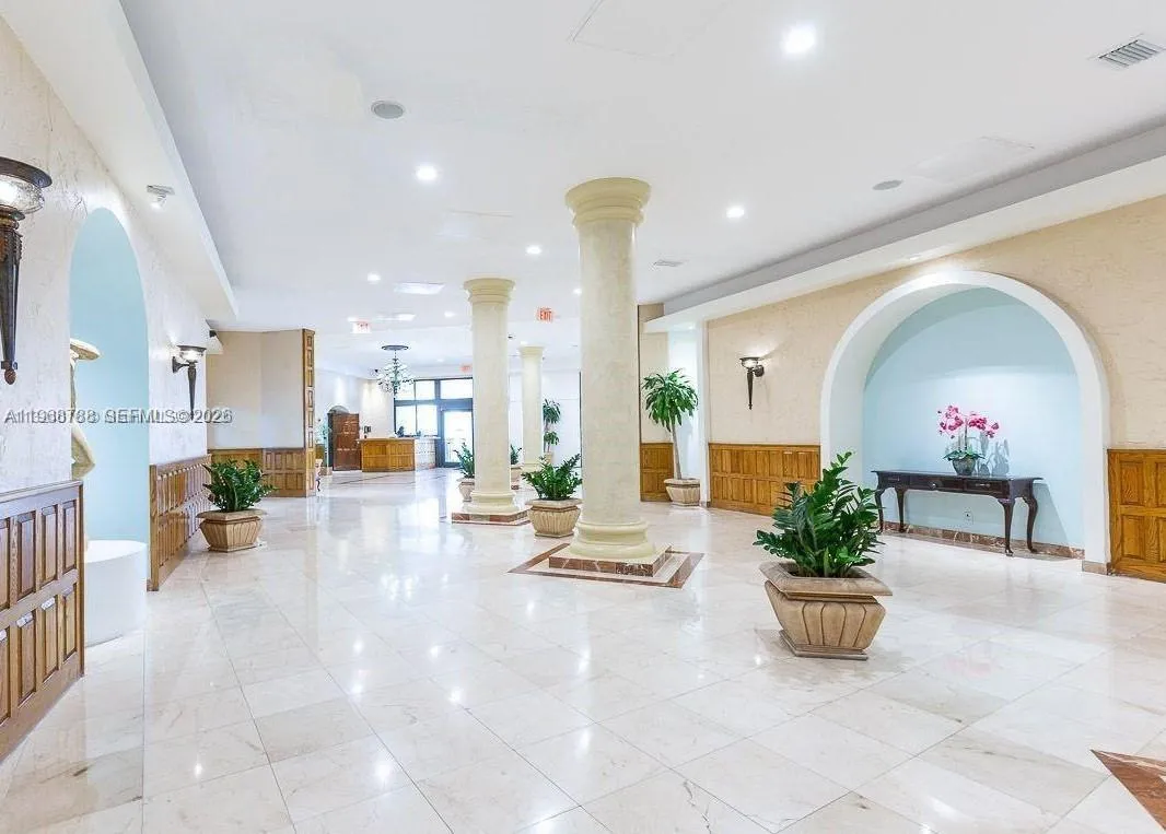 3725 S Ocean Dr 620, Hollywood, Florida 33019, Hollywood, Florida 33019, 1 Bedroom Bedrooms, ,1 BathroomBathrooms,Residential,For Sale,3725 S Ocean Dr 620, Hollywood, Florida 33019,A11968788