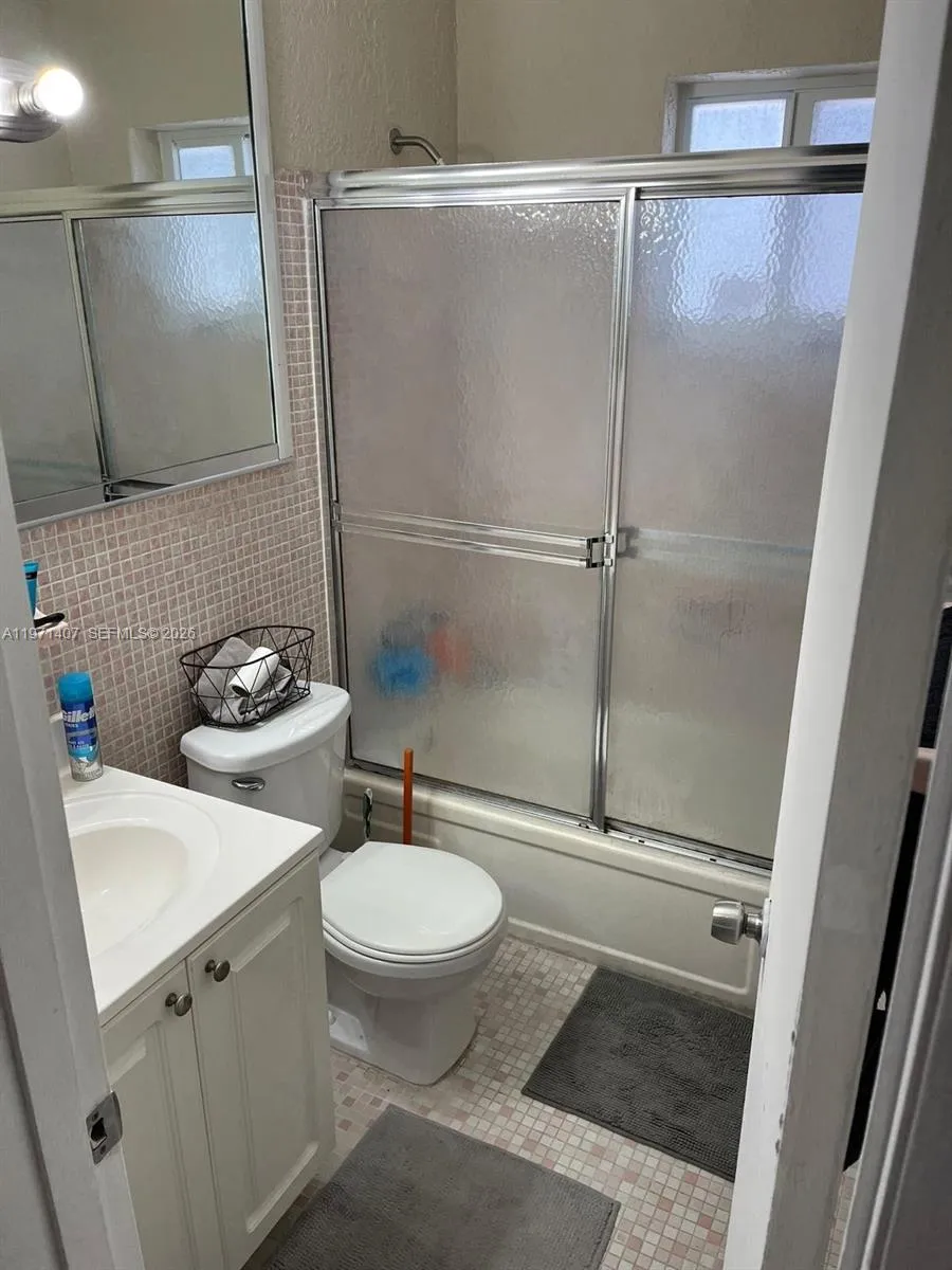 898 Nw 45th Ave 42, Miami, Florida 33126, Miami, Florida 33126, 2 Bedrooms Bedrooms, ,1 BathroomBathrooms,Residential Lease,For Rent,898 Nw 45th Ave 42, Miami, Florida 33126,A11971407