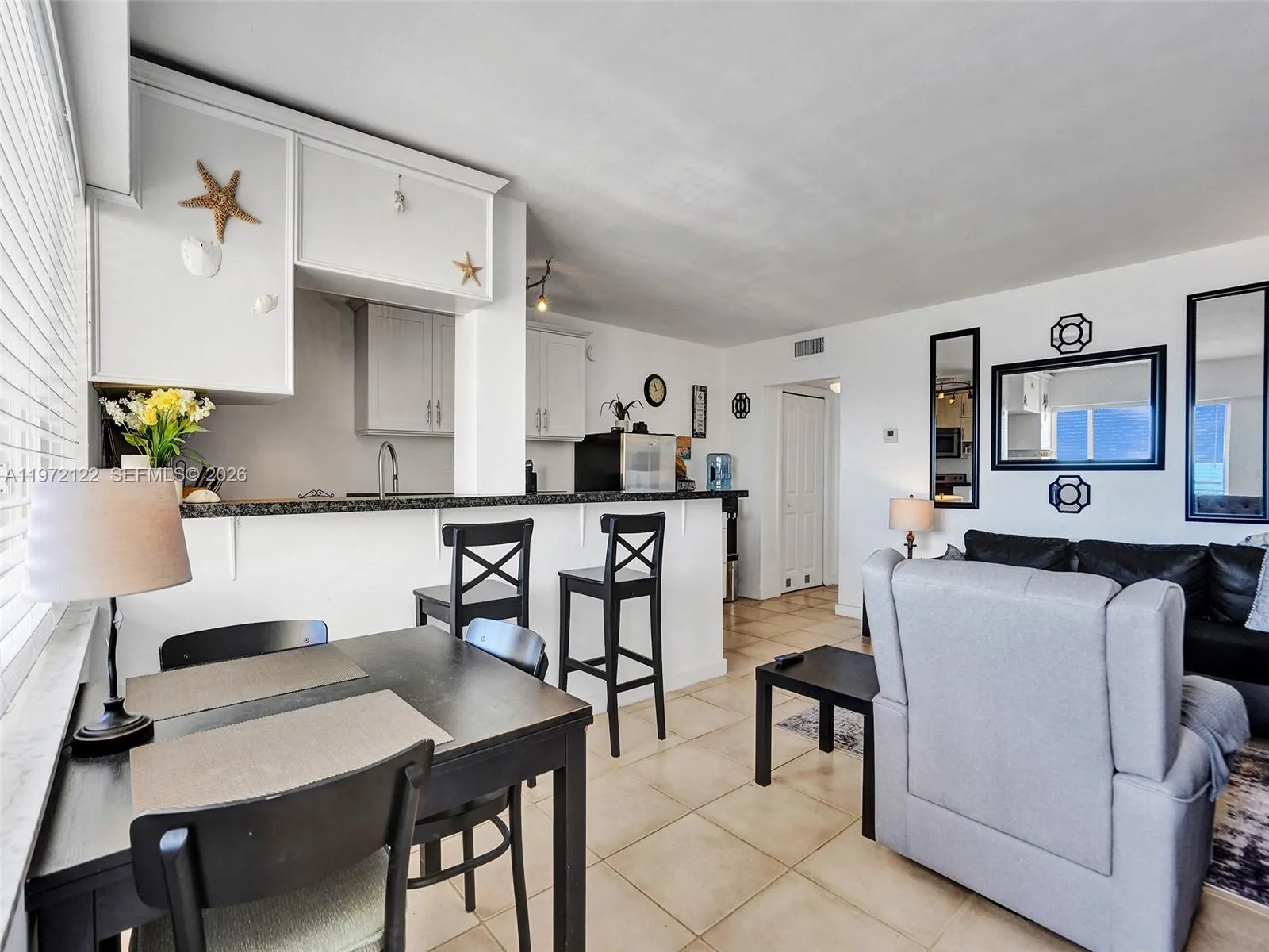 1815 N Surf Rd 202, Hollywood, Florida 33019, Hollywood, Florida 33019, 1 Bedroom Bedrooms, ,1 BathroomBathrooms,Residential,For Sale,1815 N Surf Rd 202, Hollywood, Florida 33019,A11972122