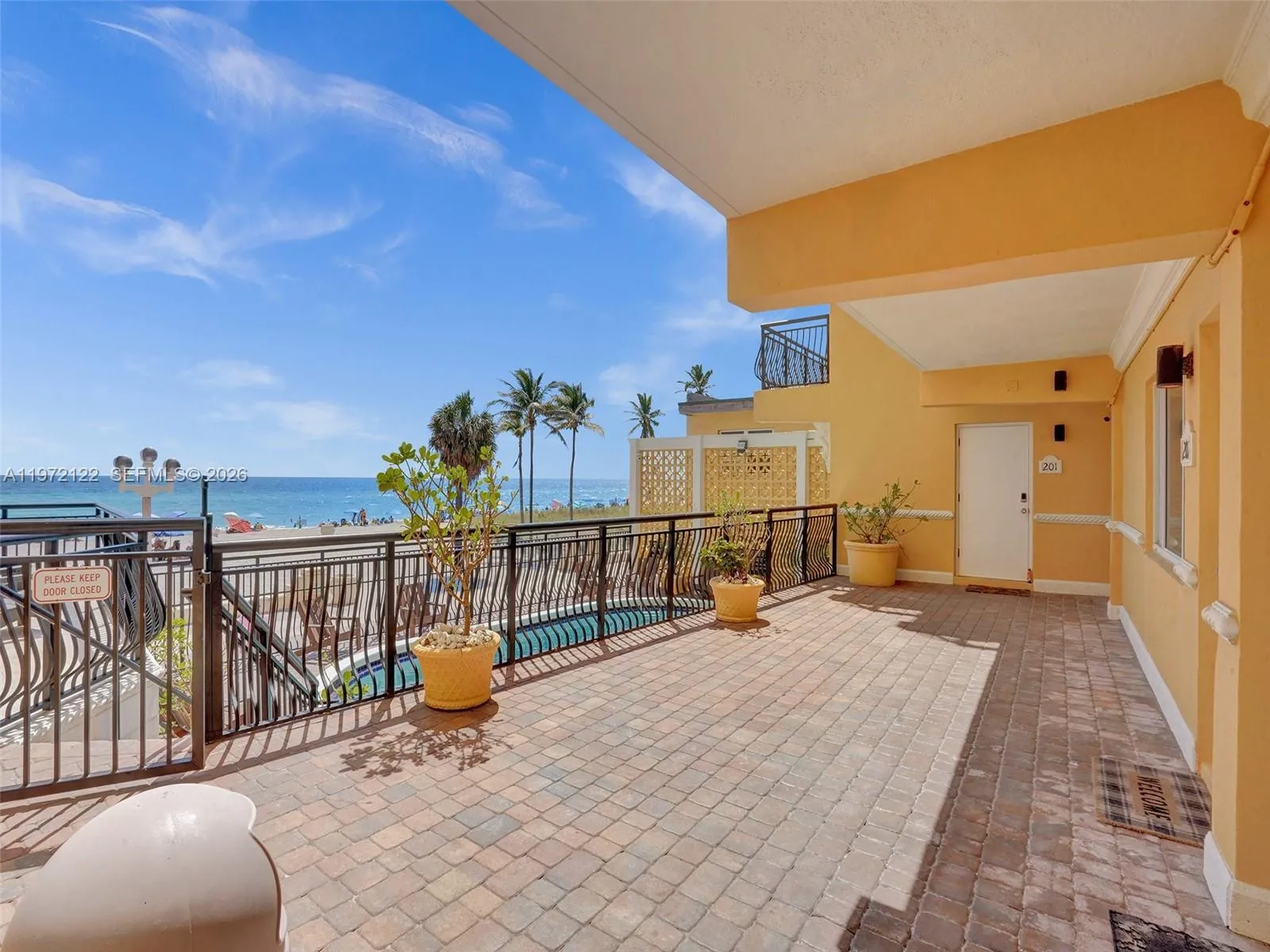 1815 N Surf Rd 202, Hollywood, Florida 33019, Hollywood, Florida 33019, 1 Bedroom Bedrooms, ,1 BathroomBathrooms,Residential,For Sale,1815 N Surf Rd 202, Hollywood, Florida 33019,A11972122