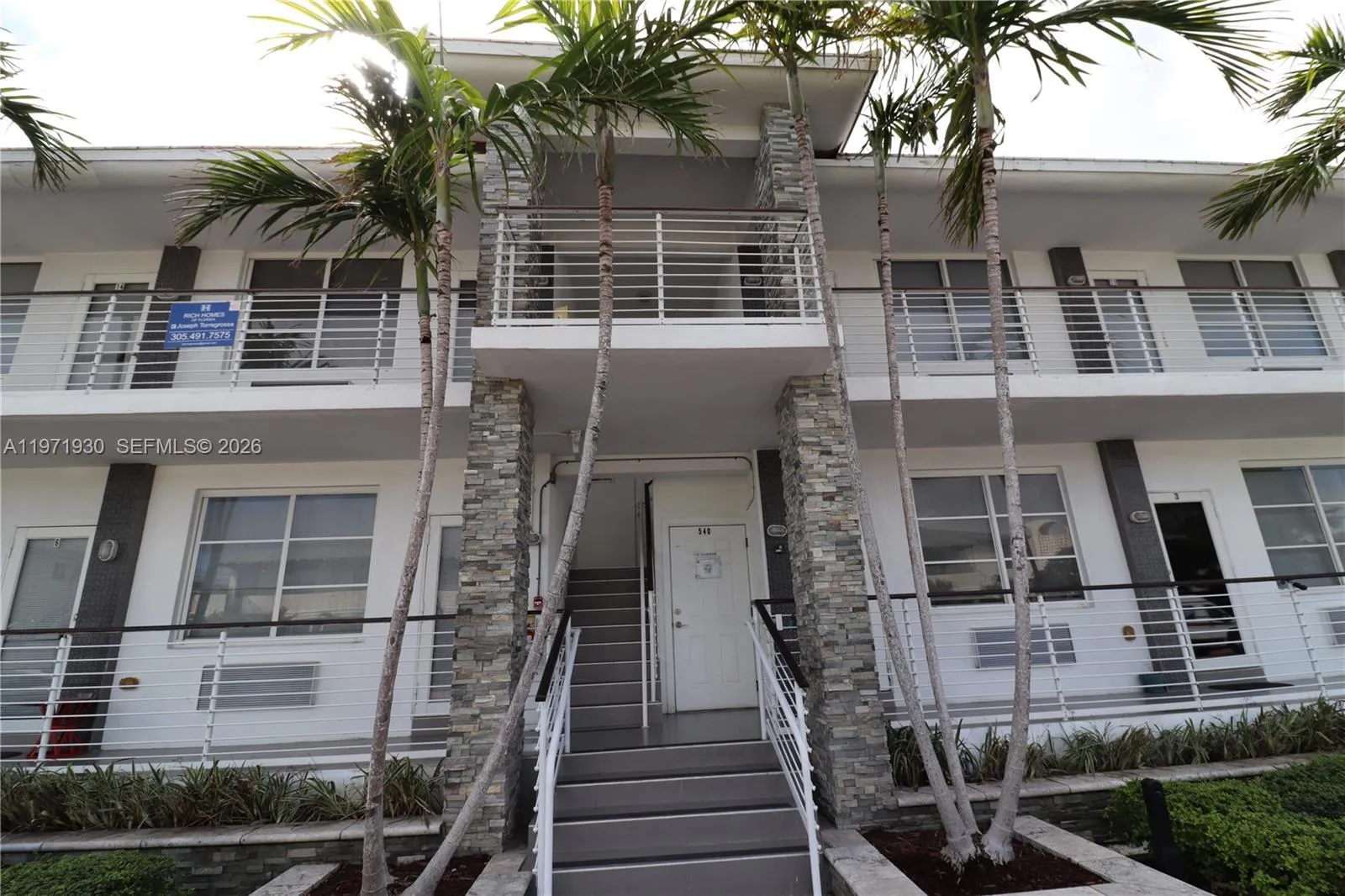 540 74th St 10, Miami Beach, Florida 33141, Miami Beach, Florida 33141, 1 Bedroom Bedrooms, ,1 BathroomBathrooms,Residential Lease,For Rent,540 74th St 10, Miami Beach, Florida 33141,A11971930