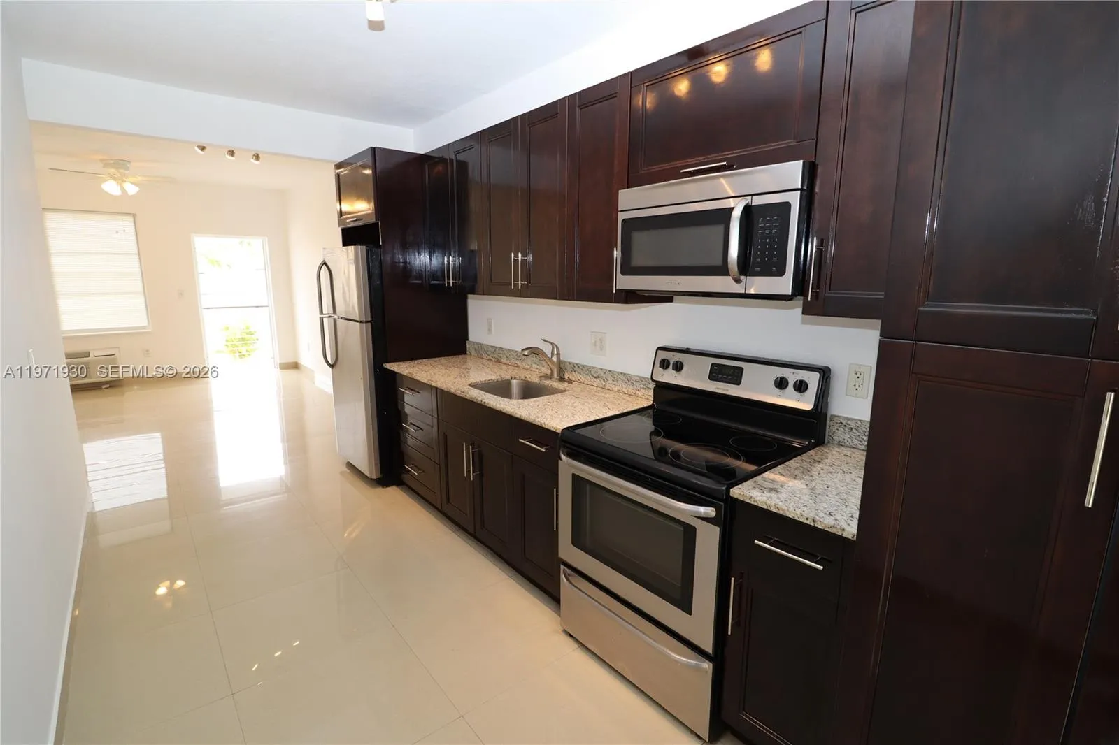 540 74th St 10, Miami Beach, Florida 33141, Miami Beach, Florida 33141, 1 Bedroom Bedrooms, ,1 BathroomBathrooms,Residential Lease,For Rent,540 74th St 10, Miami Beach, Florida 33141,A11971930