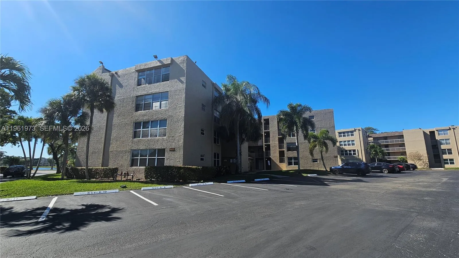 9480 Tangerine Pl 101, Davie, Florida 33324, Davie, Florida 33324, 2 Bedrooms Bedrooms, ,2 BathroomsBathrooms,Residential Lease,For Rent,9480 Tangerine Pl 101, Davie, Florida 33324,A11961973