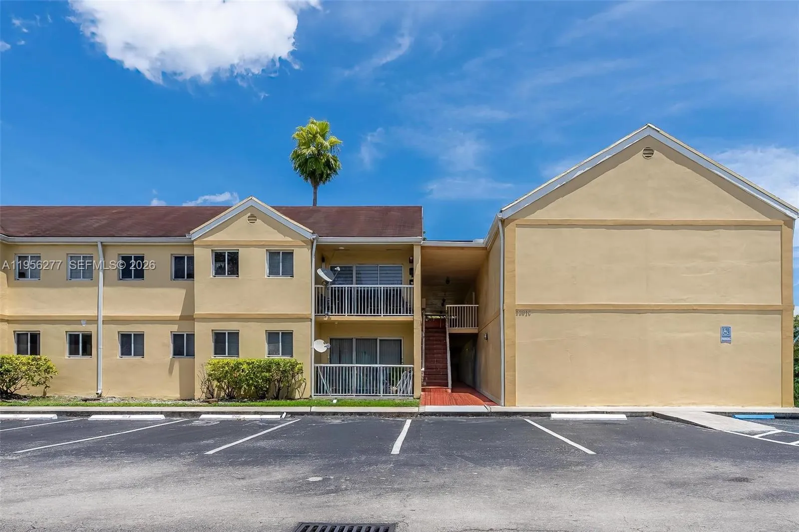 13810 Sw 112th St 102, Miami, Florida 33186, Miami, Florida 33186, 2 Bedrooms Bedrooms, ,2 BathroomsBathrooms,Residential,For Sale,13810 Sw 112th St 102, Miami, Florida 33186,A11956277