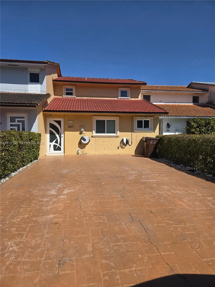1067 W 37th St, Hialeah, Florida 33012, Hialeah, Florida 33012, 3 Bedrooms Bedrooms, ,2 BathroomsBathrooms,Residential,For Sale,1067 W 37th St, Hialeah, Florida 33012,A11972150