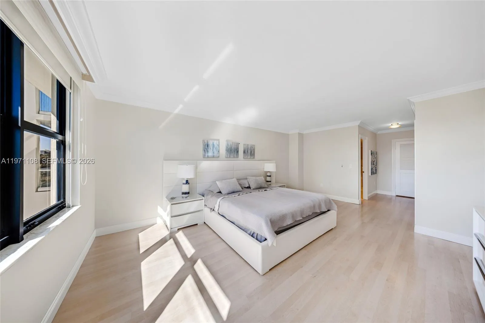 9801 Collins Ave 5s, Bal Harbour, Florida 33154, Bal Harbour, Florida 33154, 2 Bedrooms Bedrooms, ,2 BathroomsBathrooms,Residential,For Sale,9801 Collins Ave 5s, Bal Harbour, Florida 33154,A11971108