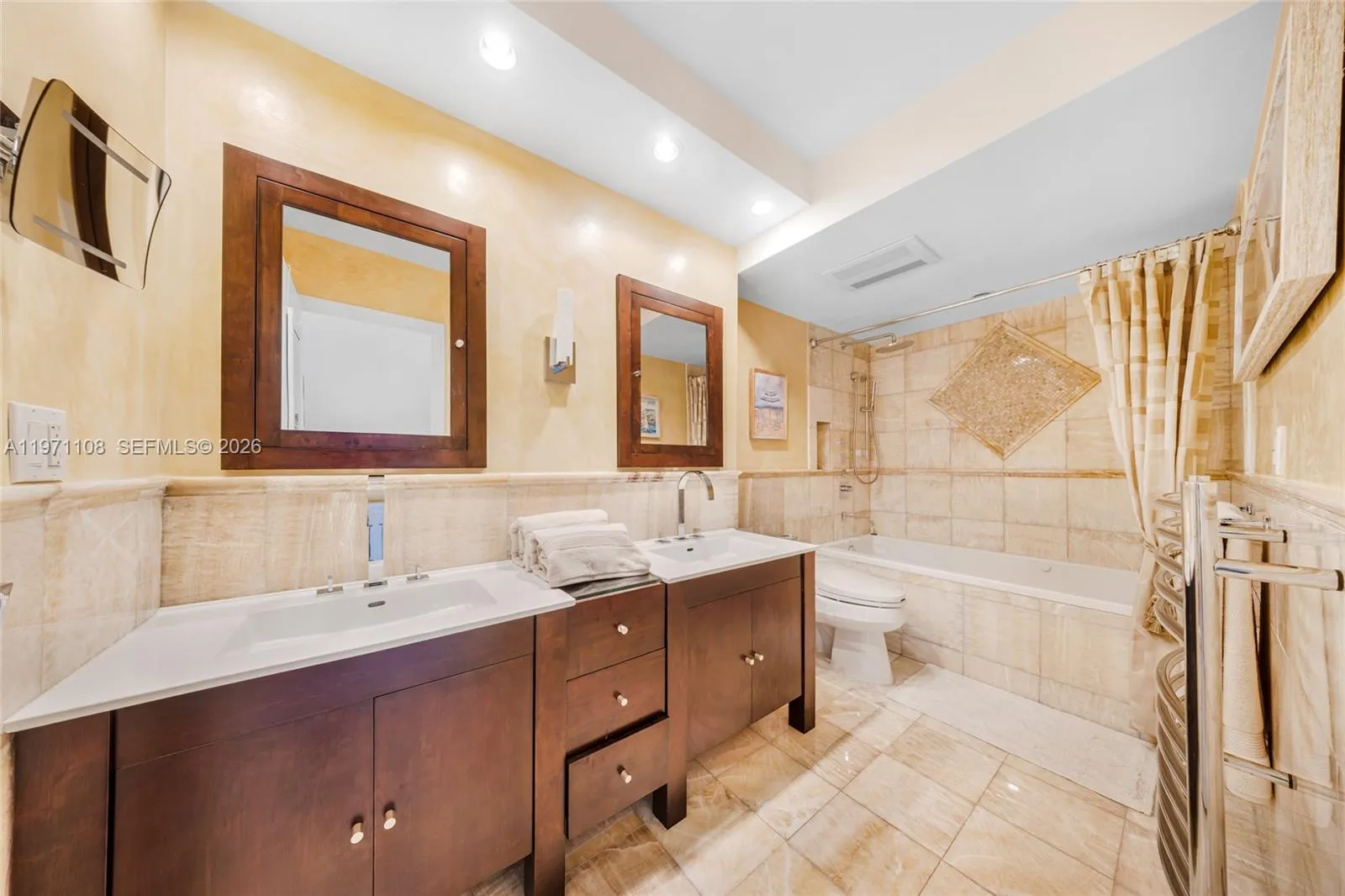 9801 Collins Ave 5s, Bal Harbour, Florida 33154, Bal Harbour, Florida 33154, 2 Bedrooms Bedrooms, ,2 BathroomsBathrooms,Residential,For Sale,9801 Collins Ave 5s, Bal Harbour, Florida 33154,A11971108