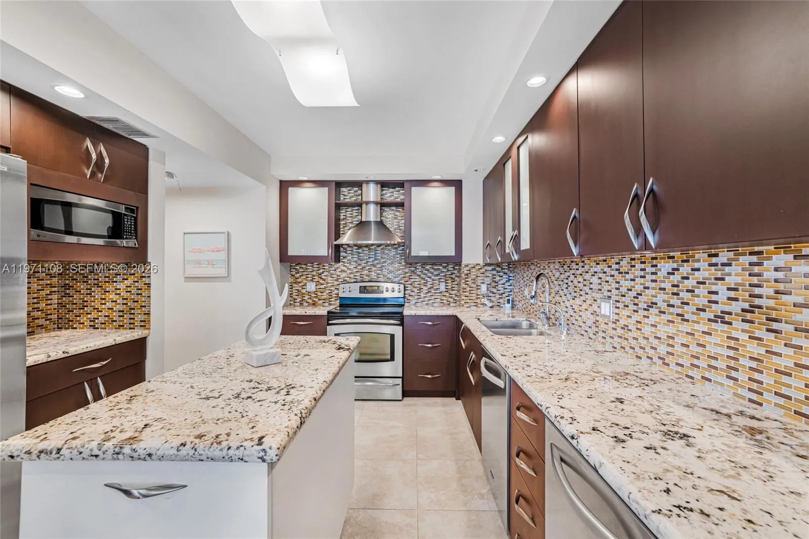 9801 Collins Ave 5s, Bal Harbour, Florida 33154, Bal Harbour, Florida 33154, 2 Bedrooms Bedrooms, ,2 BathroomsBathrooms,Residential,For Sale,9801 Collins Ave 5s, Bal Harbour, Florida 33154,A11971108