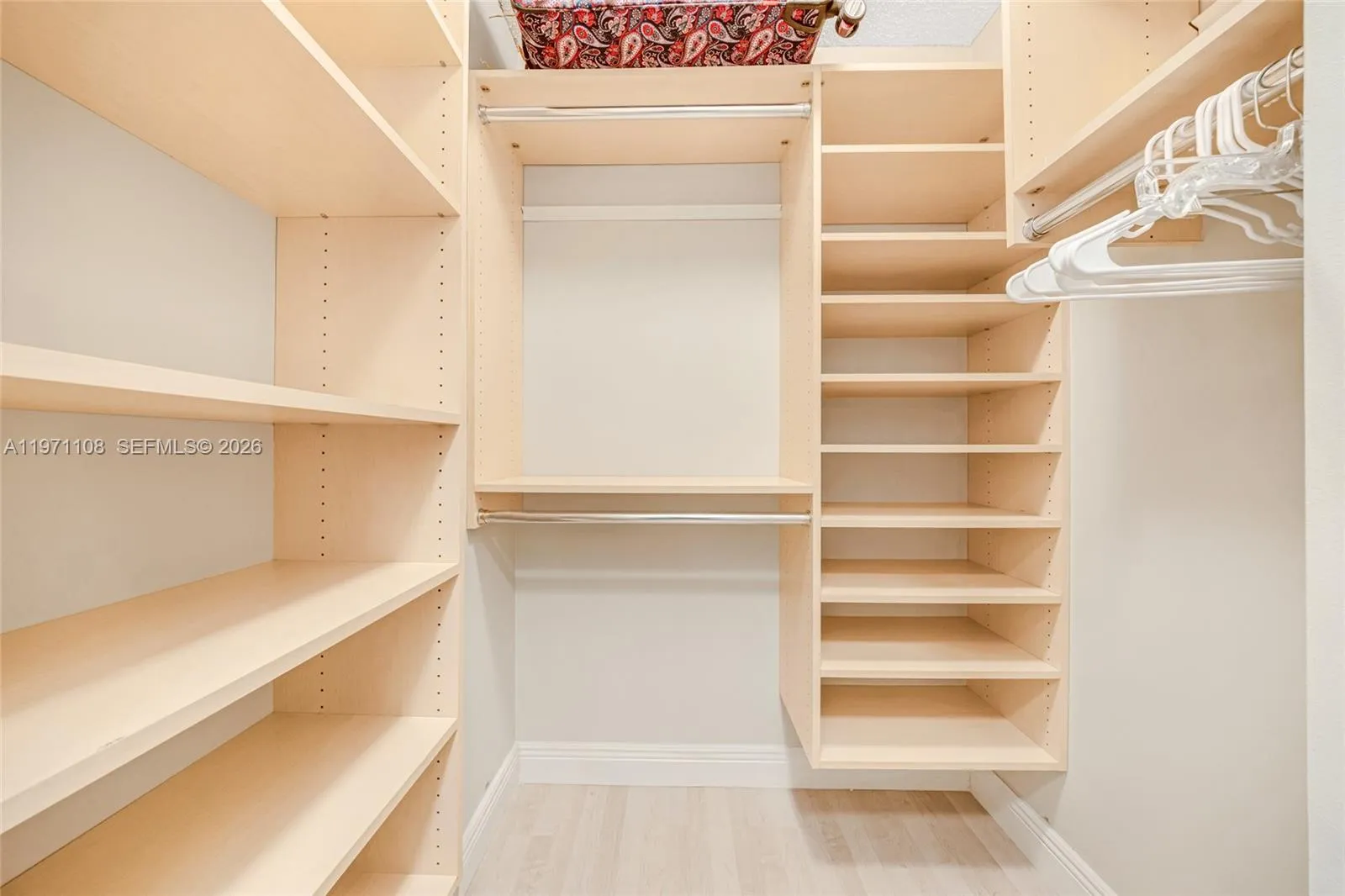 9801 Collins Ave 5s, Bal Harbour, Florida 33154, Bal Harbour, Florida 33154, 2 Bedrooms Bedrooms, ,3 BathroomsBathrooms,Residential,For Sale,9801 Collins Ave 5s, Bal Harbour, Florida 33154,A11971108