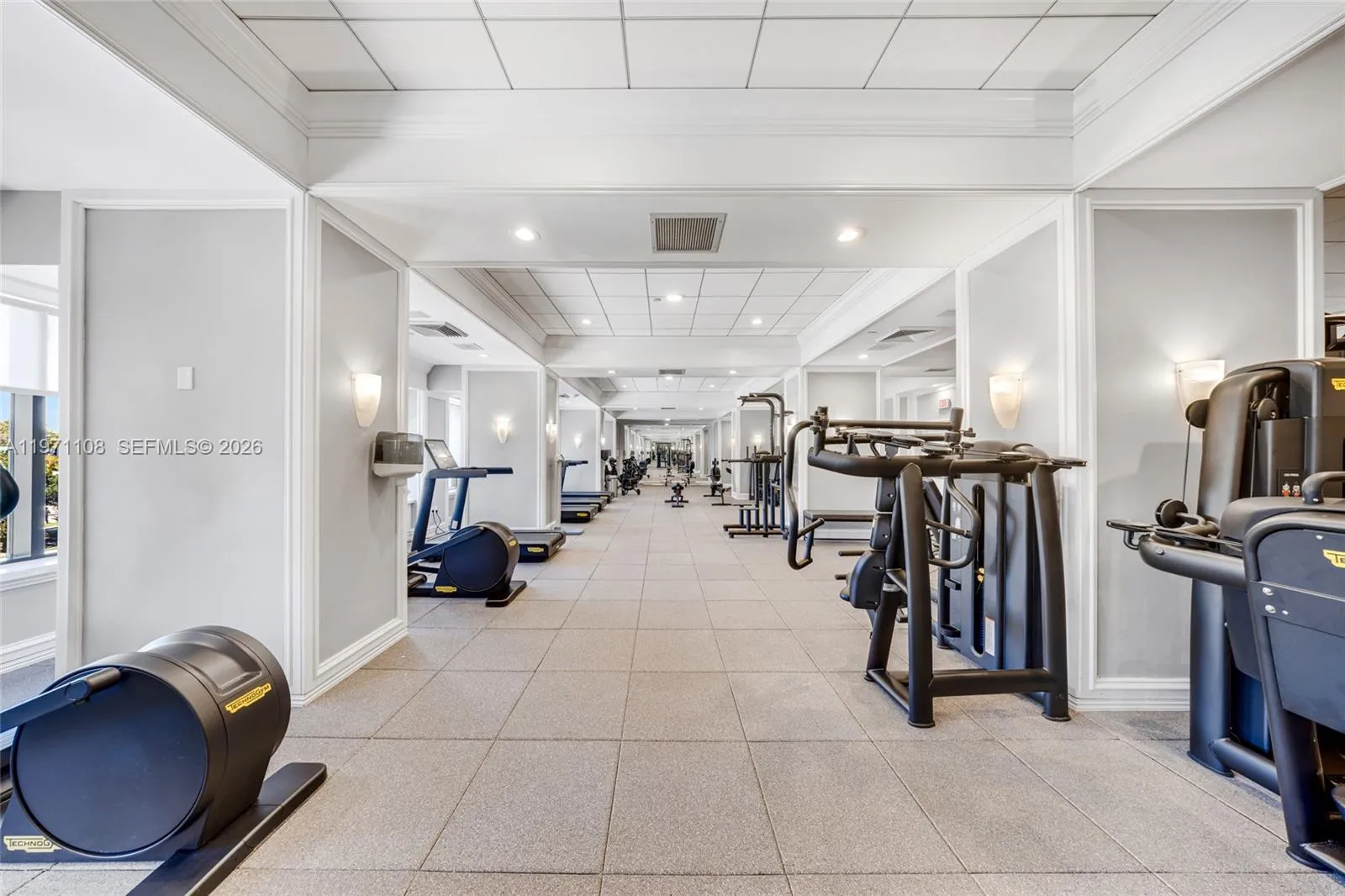 9801 Collins Ave 5s, Bal Harbour, Florida 33154, Bal Harbour, Florida 33154, 2 Bedrooms Bedrooms, ,2 BathroomsBathrooms,Residential,For Sale,9801 Collins Ave 5s, Bal Harbour, Florida 33154,A11971108