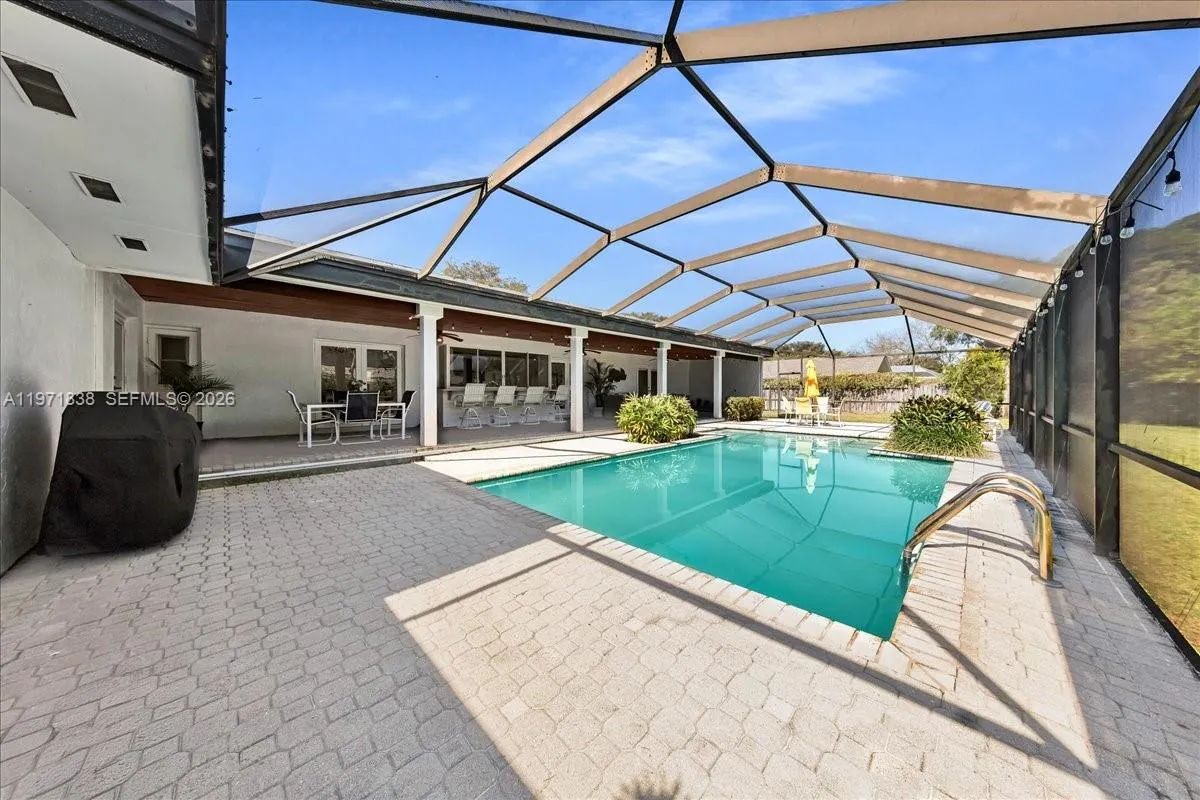 17143 Sw 79th Pl, Palmetto Bay, Florida 33157, Palmetto Bay, Florida 33157, 4 Bedrooms Bedrooms, ,2 BathroomsBathrooms,Residential,For Sale,17143 Sw 79th Pl, Palmetto Bay, Florida 33157,A11971838