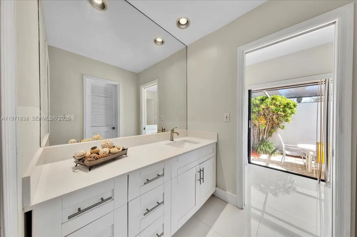 17143 Sw 79th Pl, Palmetto Bay, Florida 33157, Palmetto Bay, Florida 33157, 4 Bedrooms Bedrooms, ,2 BathroomsBathrooms,Residential,For Sale,17143 Sw 79th Pl, Palmetto Bay, Florida 33157,A11971838