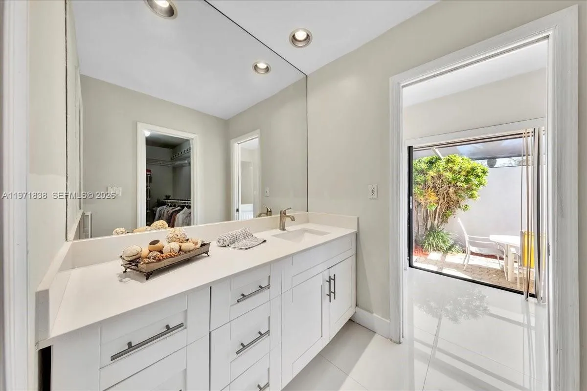 17143 Sw 79th Pl, Palmetto Bay, Florida 33157, Palmetto Bay, Florida 33157, 4 Bedrooms Bedrooms, ,2 BathroomsBathrooms,Residential,For Sale,17143 Sw 79th Pl, Palmetto Bay, Florida 33157,A11971838