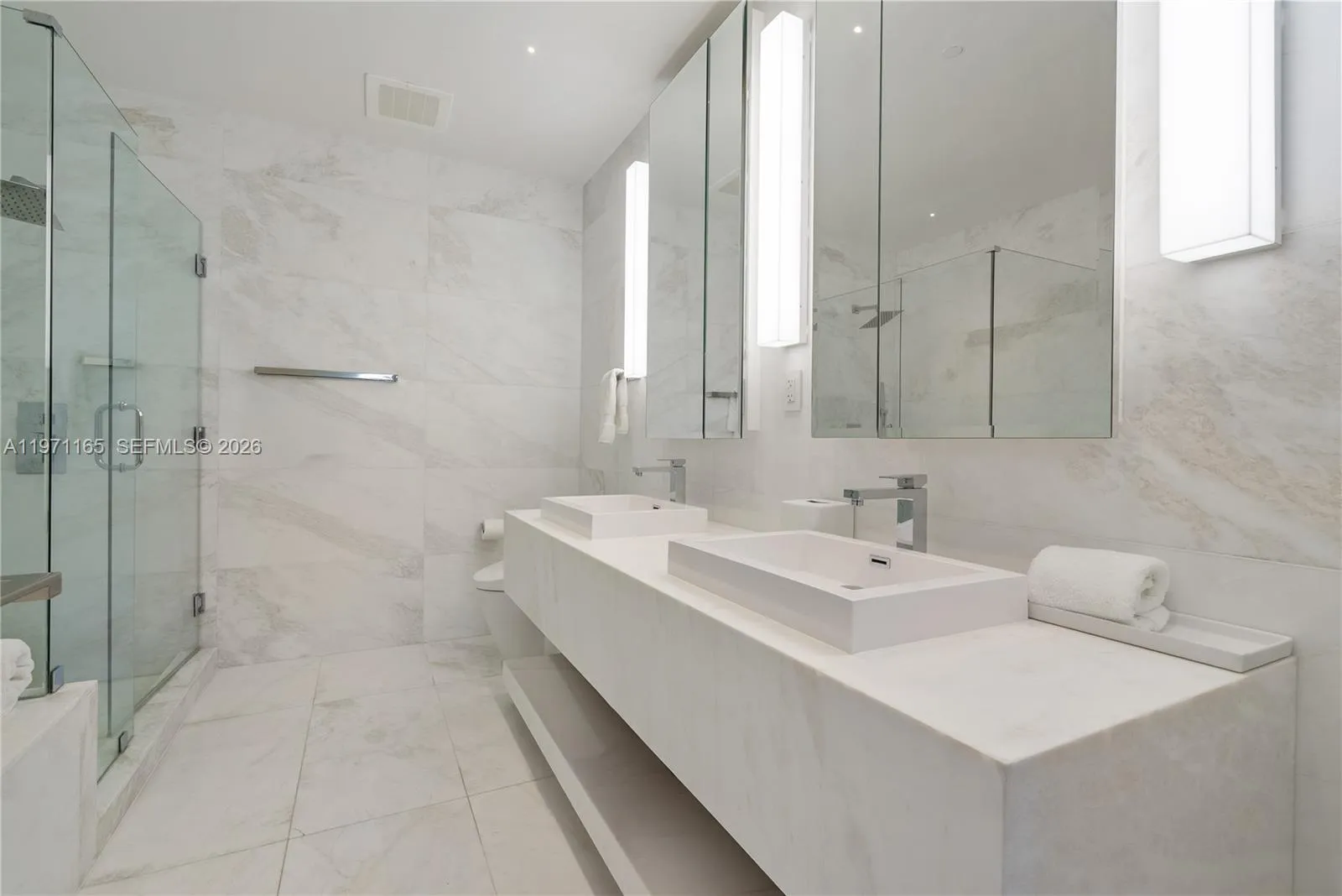 801 S Pointe Dr 204, Miami Beach, Florida 33139, Miami Beach, Florida 33139, 2 Bedrooms Bedrooms, ,2 BathroomsBathrooms,Residential,For Sale,801 S Pointe Dr 204, Miami Beach, Florida 33139,A11971165